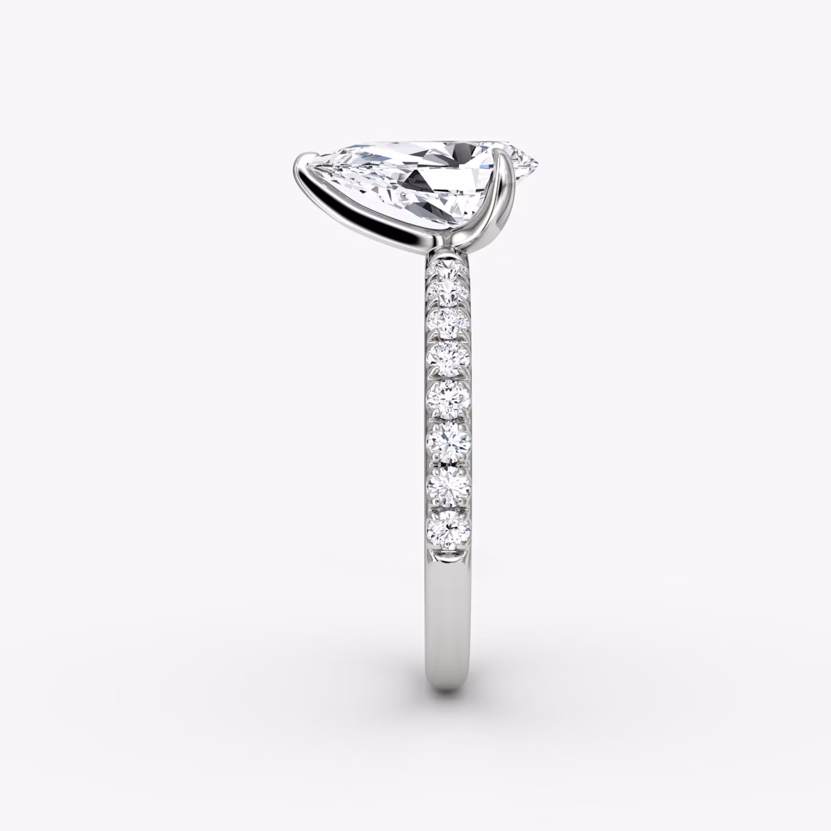 The Classic | Pear | 18k | White Gold | bandAccent: Pavé | bandWidth: large | diamondOrientation: vertical | caratWeight: other