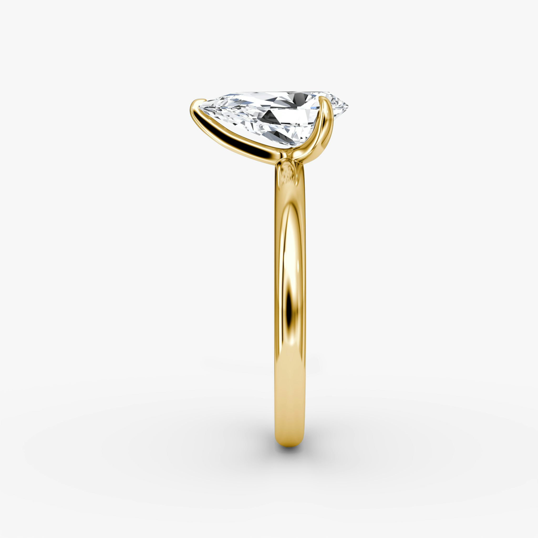 The Classic | Pear | 18k | Yellow Gold | bandAccent: Plain | bandWidth: large | diamondOrientation: vertical | caratWeight: other