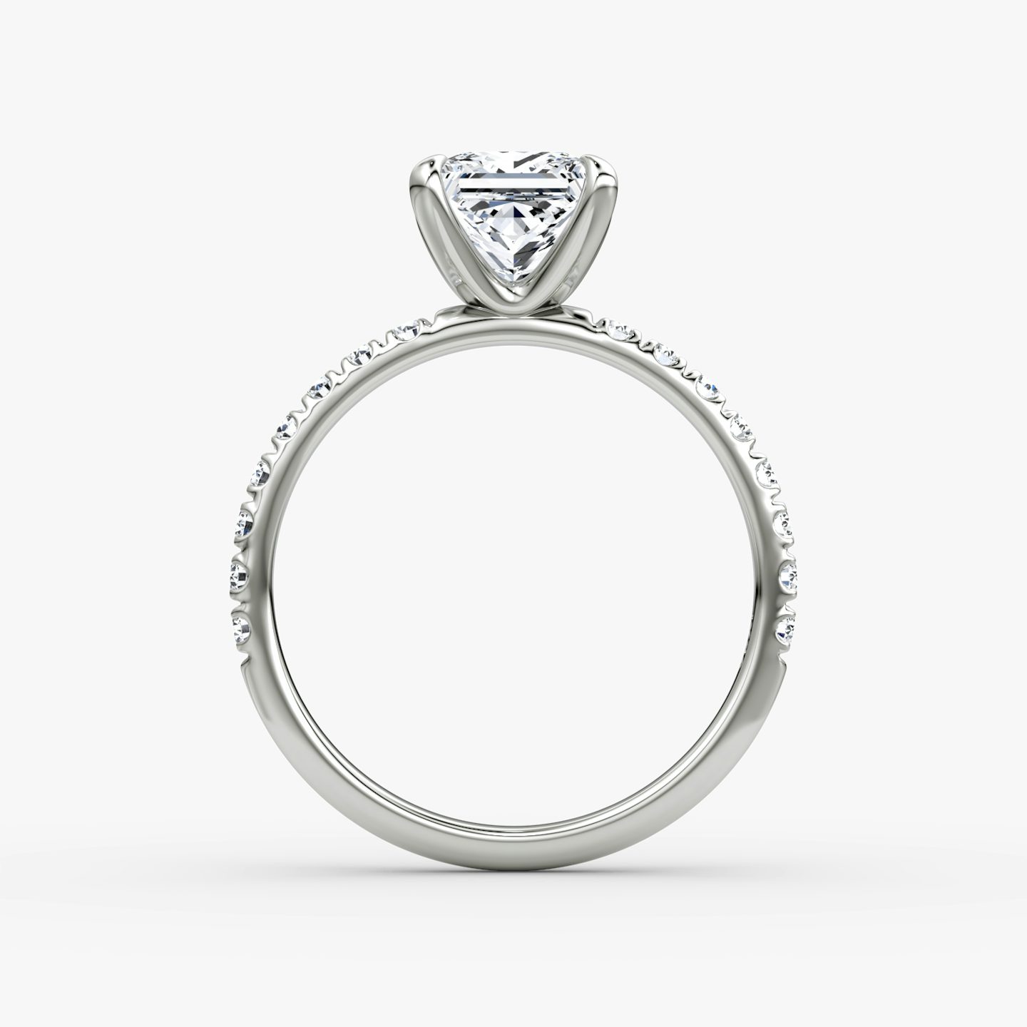 Classic | Princess | 18k | Weißgold | bandAccent: Mit Pavé-Besatz | bandWidth: large | diamondOrientation: vertical | caratWeight: other