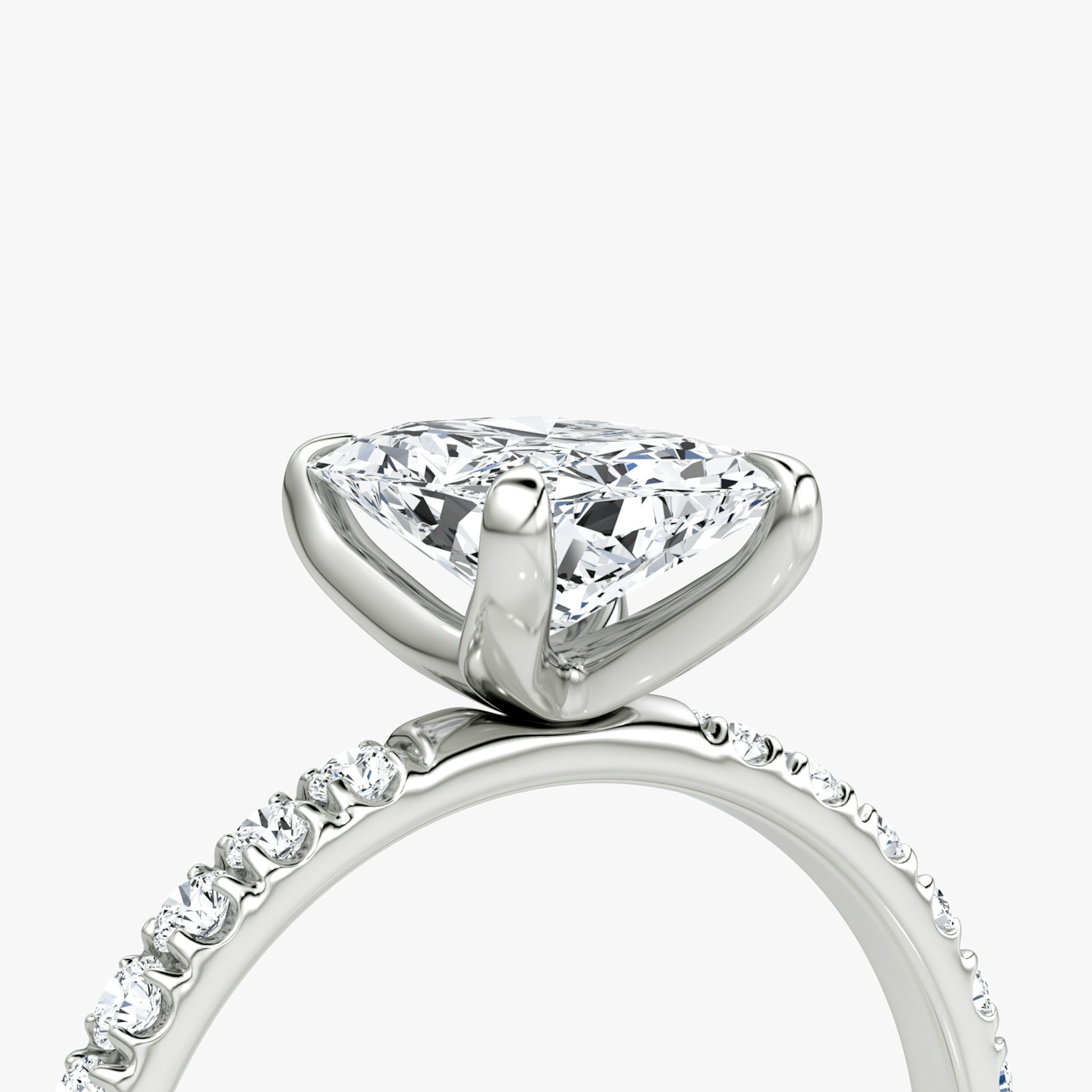 The Classic | Radiant | 18k | White Gold | bandAccent: Pavé | bandWidth: large | diamondOrientation: vertical | caratWeight: other