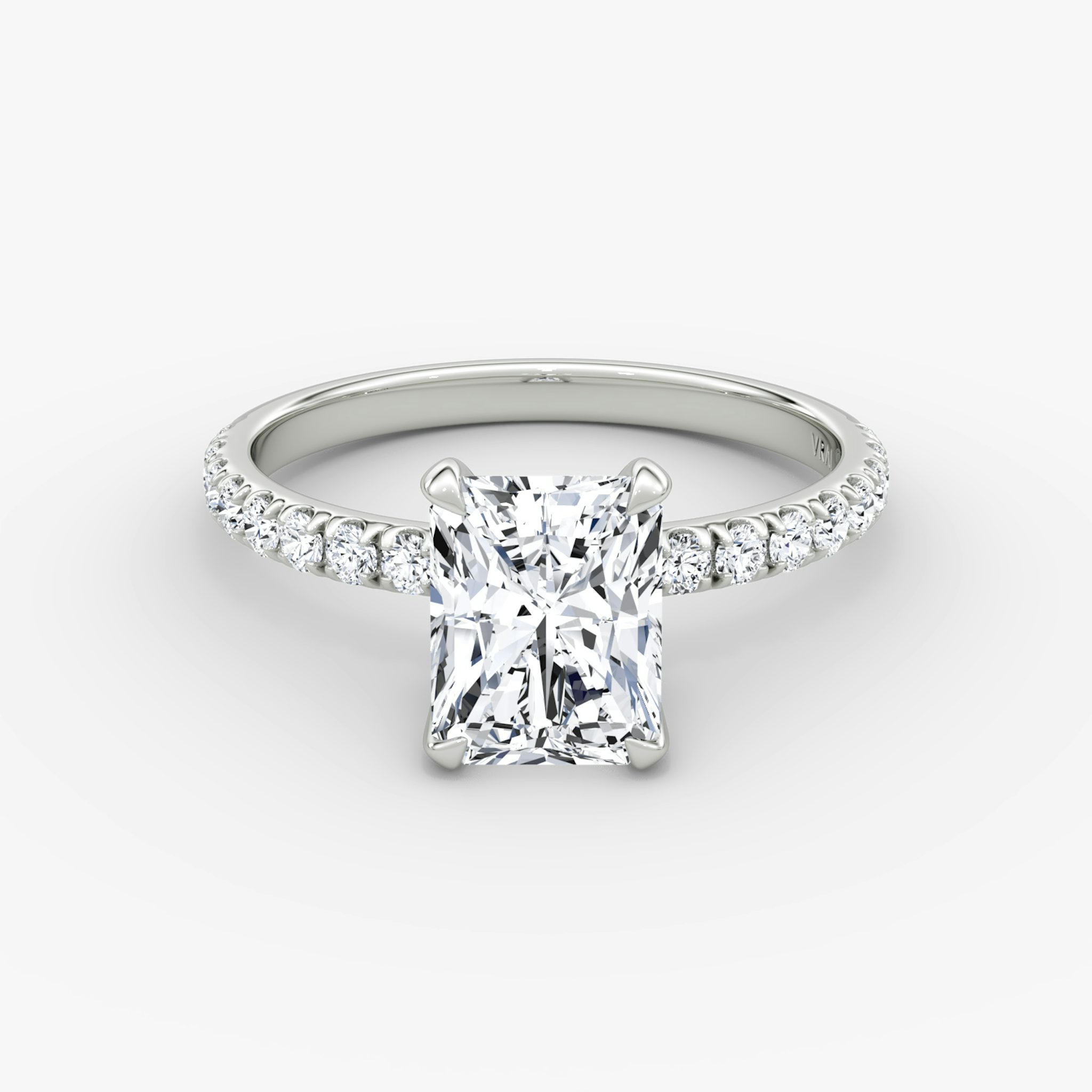 The Classic | Radiant | 18k | White Gold | bandAccent: Pavé | bandWidth: large | diamondOrientation: vertical | caratWeight: other