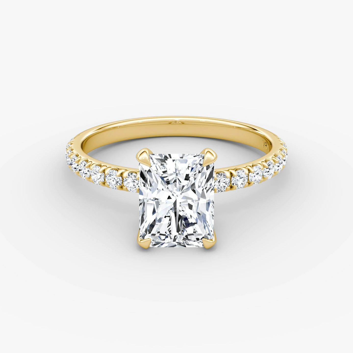 The Classic | Radiant | 18k | Yellow Gold | bandAccent: Pavé | bandWidth: large | diamondOrientation: vertical | caratWeight: other
