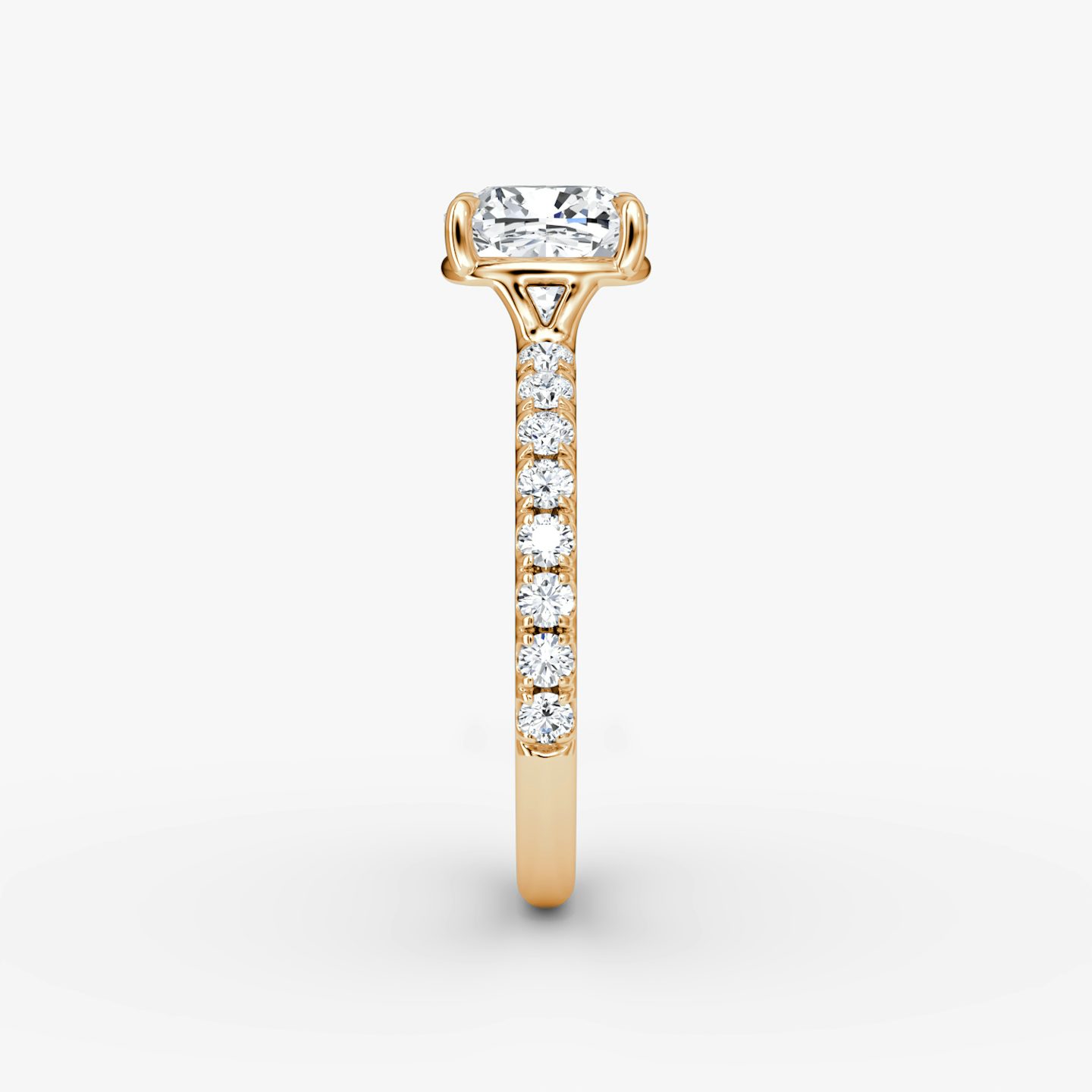 Signature | Cushion | 14k | Roségold | bandAccent: Mit Pavé-Besatz | bandWidth: large | hiddenHalo: no | diamondOrientation: vertical | caratWeight: other