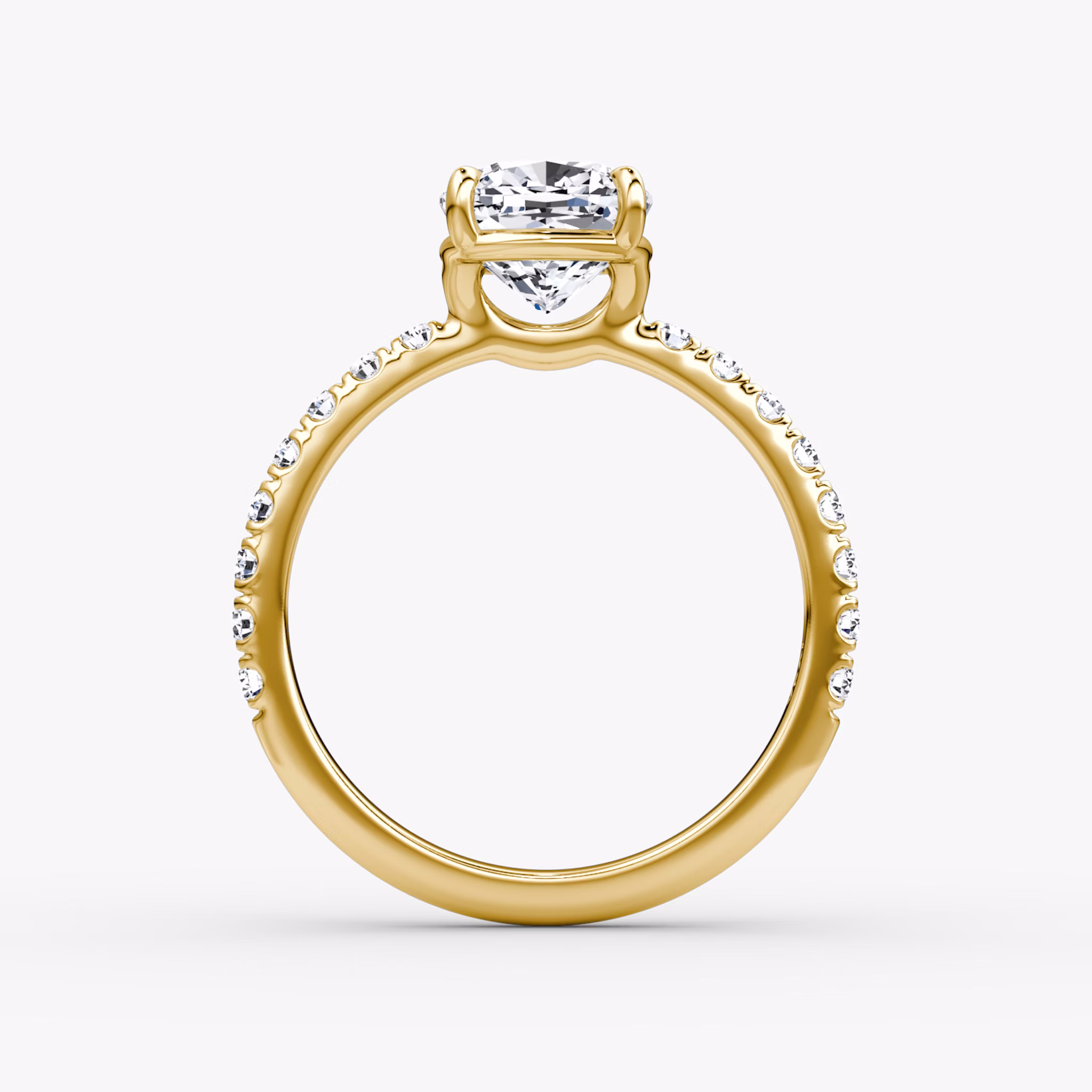 Signature | Cushion | 18k | Gelbgold | bandAccent: Mit Pavé-Besatz | bandWidth: large | hiddenHalo: no | diamondOrientation: vertical | caratWeight: other