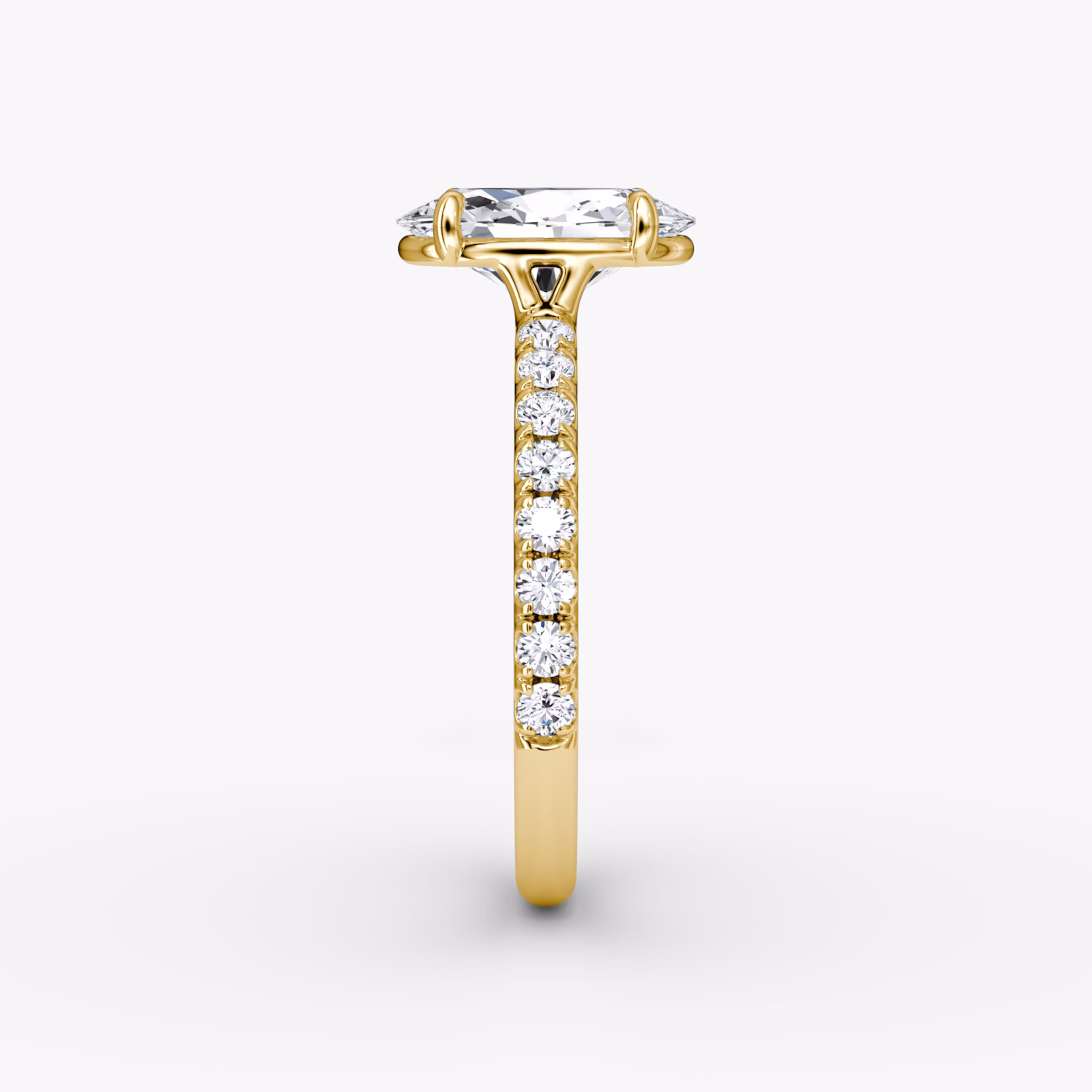 The Signature | Oval | 18k | Yellow Gold | bandAccent: Pavé | bandWidth: large | hiddenHalo: no | diamondOrientation: vertical | caratWeight: other