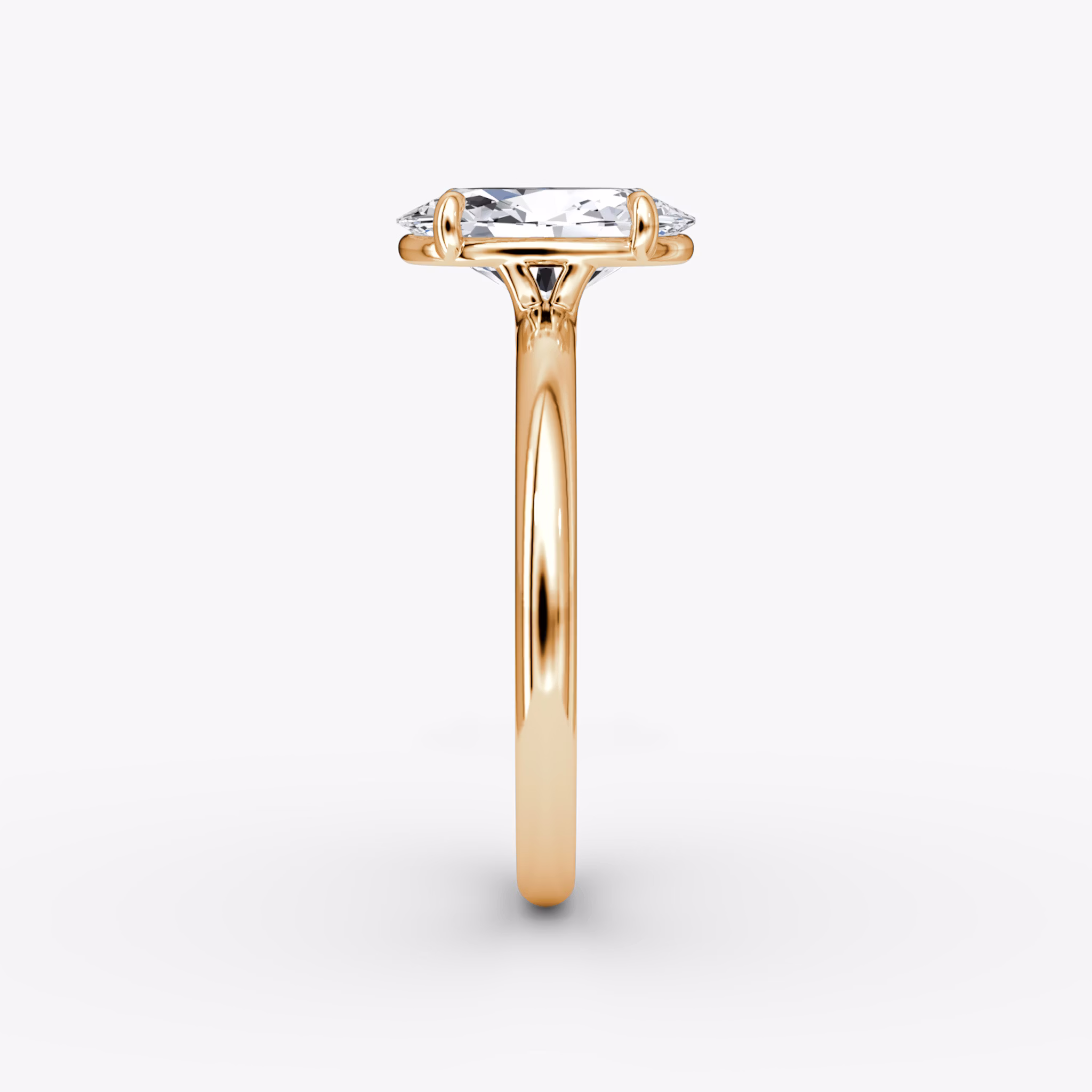 Anillo de compromiso Signature | Oval | 14k | Oro rosa | bandAccent: Simple | bandWidth: large | hiddenHalo: no | diamondOrientation: vertical | caratWeight: other