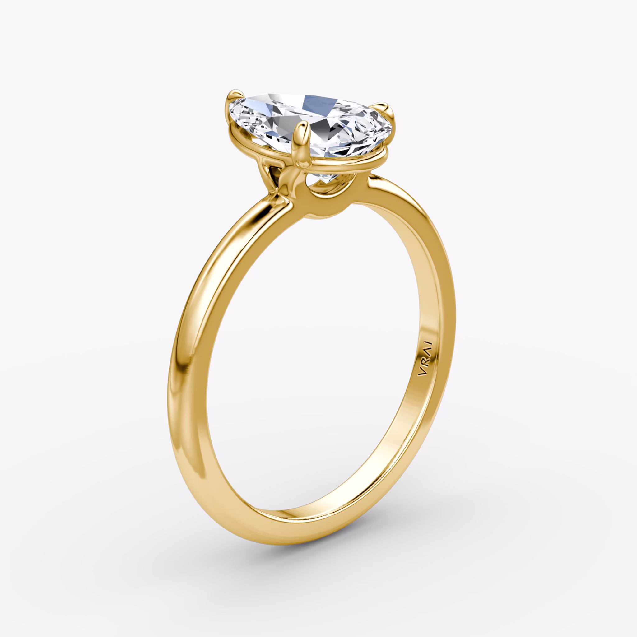 The Signature | Pear | 18k | Yellow Gold | bandAccent: Plain | bandWidth: large | hiddenHalo: no | diamondOrientation: vertical | caratWeight: other
