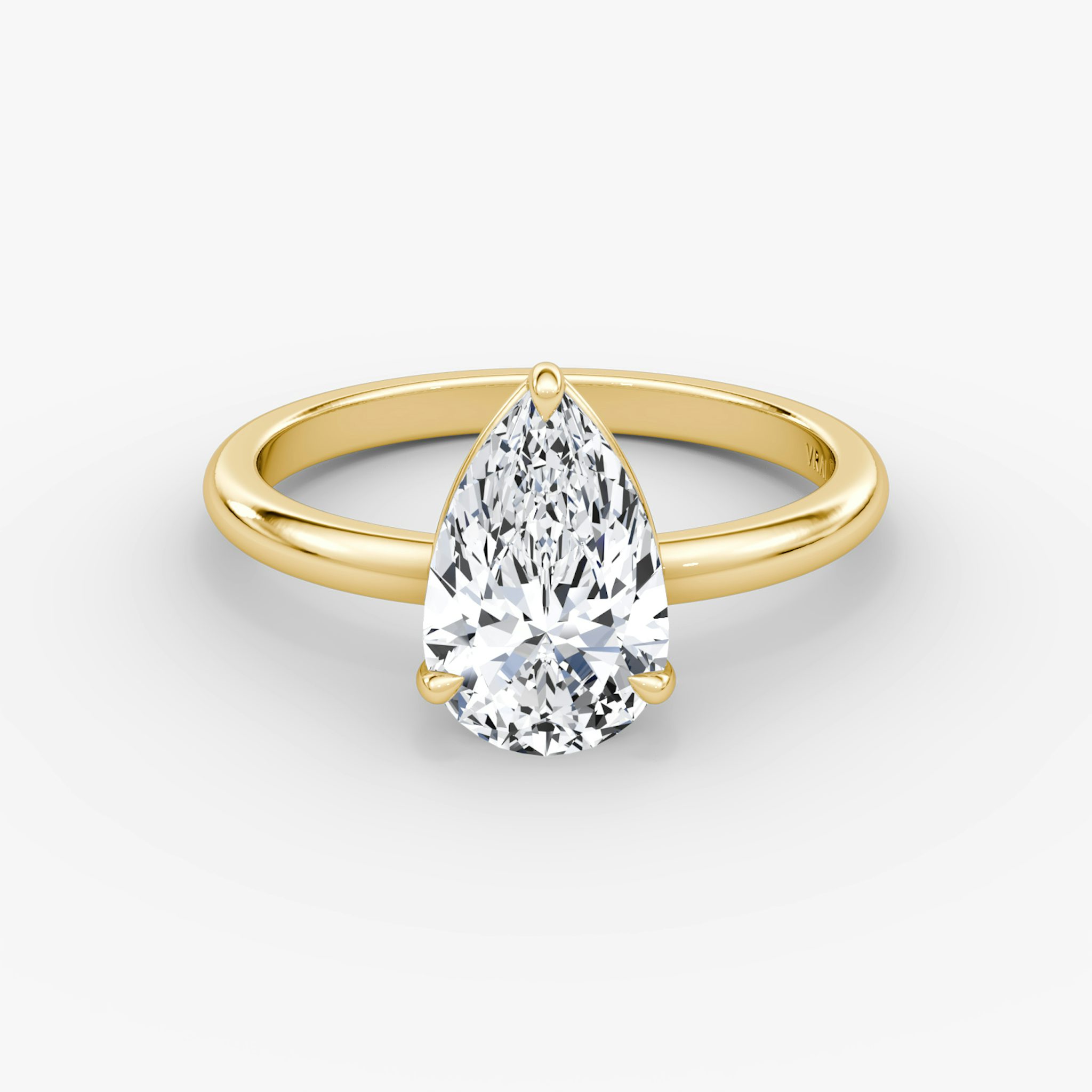 The Signature | Pear | 18k | Yellow Gold | bandAccent: Plain | bandWidth: large | hiddenHalo: no | diamondOrientation: vertical | caratWeight: other