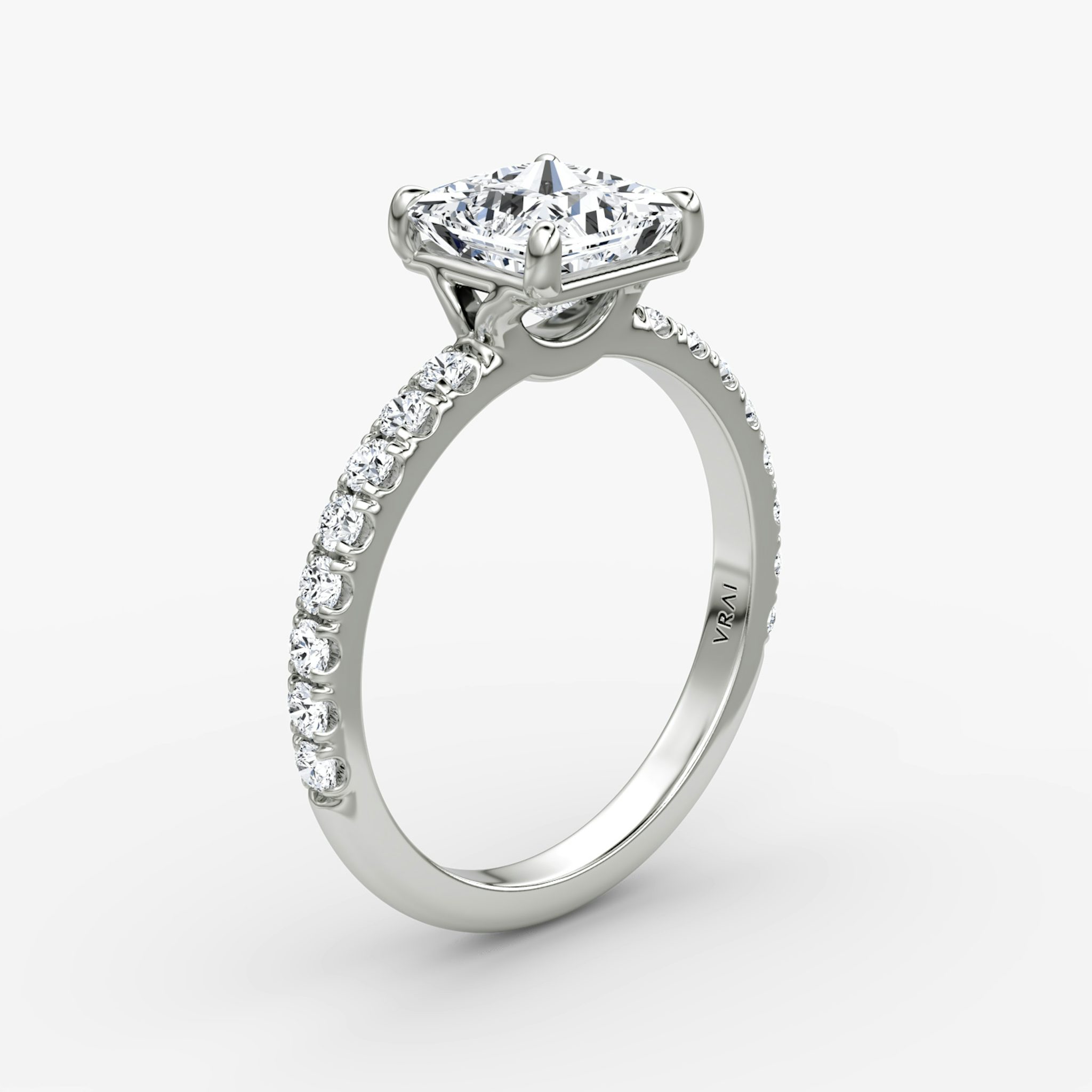 The Signature | Princess | 18k | White Gold | bandAccent: Pavé | bandWidth: large | hiddenHalo: no | diamondOrientation: vertical | caratWeight: other