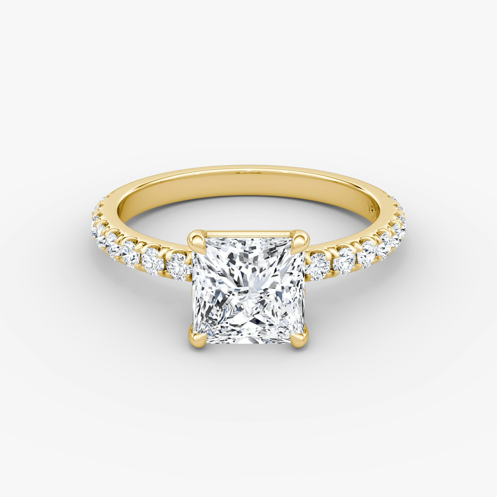 The Signature | Princess | 18k | Yellow Gold | bandAccent: Pavé | bandWidth: large | hiddenHalo: no | diamondOrientation: vertical | caratWeight: other