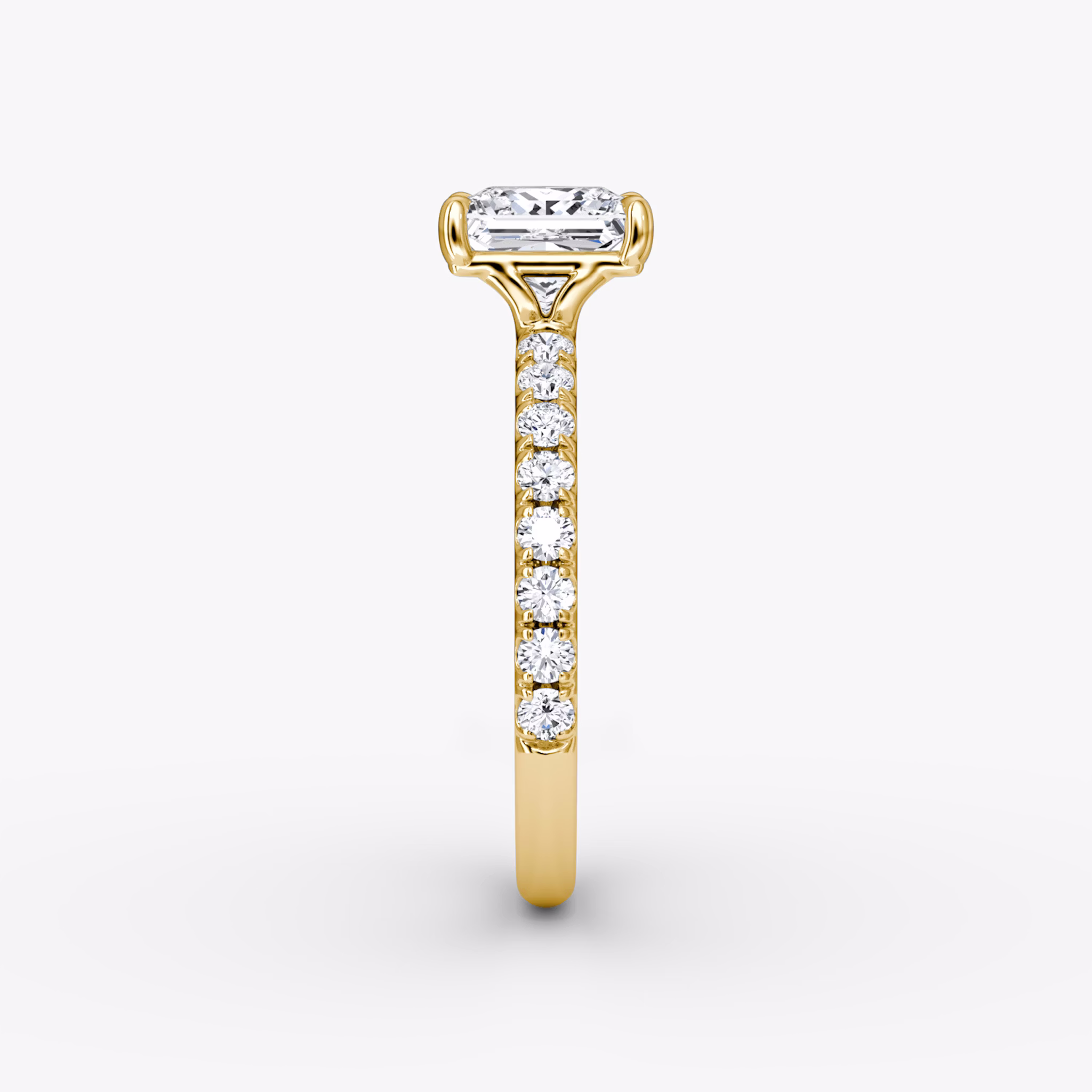 The Signature | Princess | 18k | Yellow Gold | bandAccent: Pavé | bandWidth: large | hiddenHalo: no | diamondOrientation: vertical | caratWeight: other