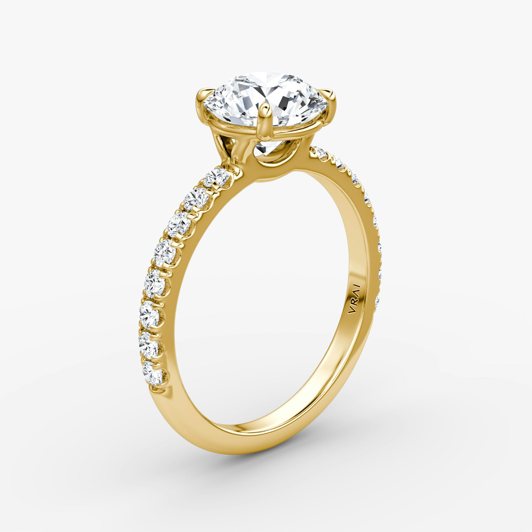 The Signature | Round Brilliant | 18k | Yellow Gold | bandAccent: Pavé | bandWidth: large | caratWeight: other | hiddenHalo: no | diamondOrientation: vertical