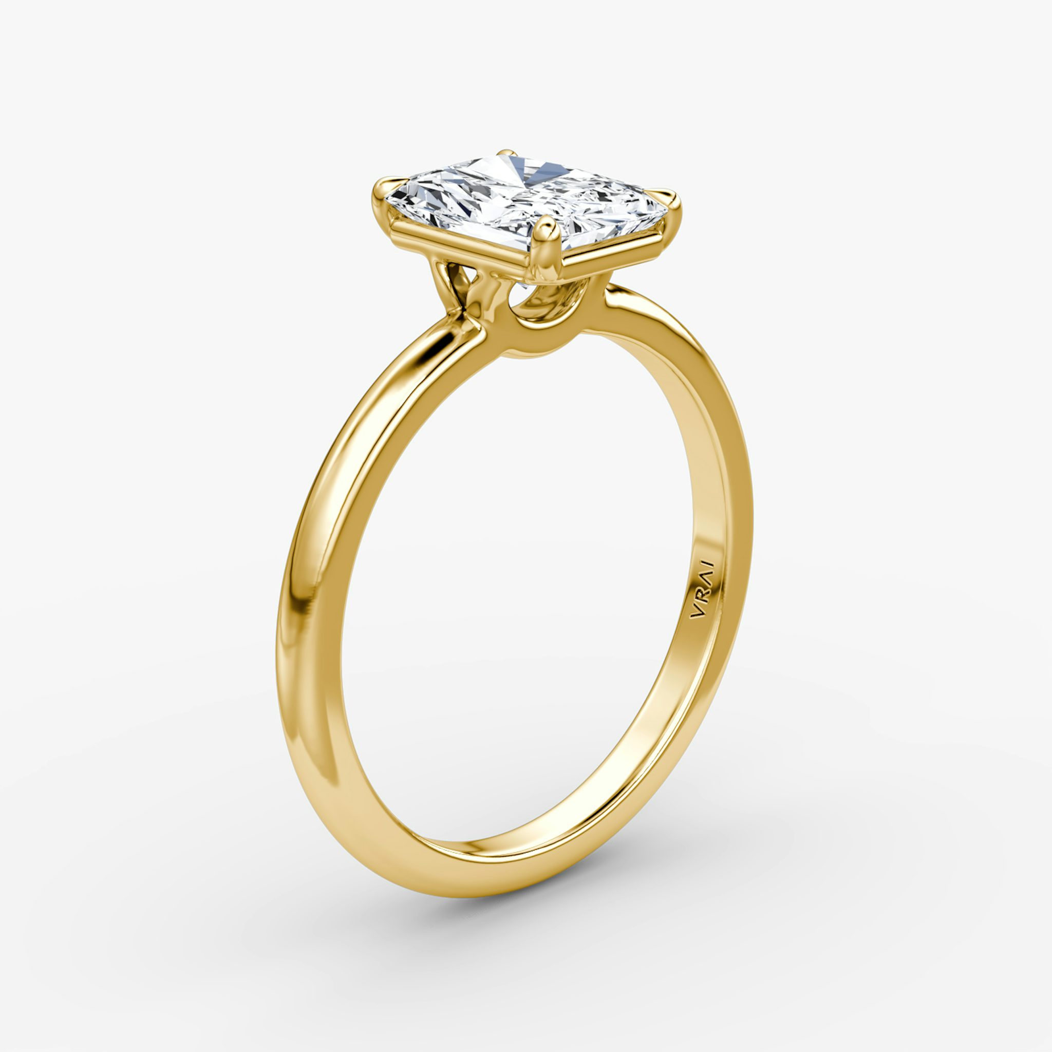 The Signature | Radiant | 18k | Yellow Gold | bandAccent: Plain | bandWidth: large | hiddenHalo: no | diamondOrientation: vertical | caratWeight: other
