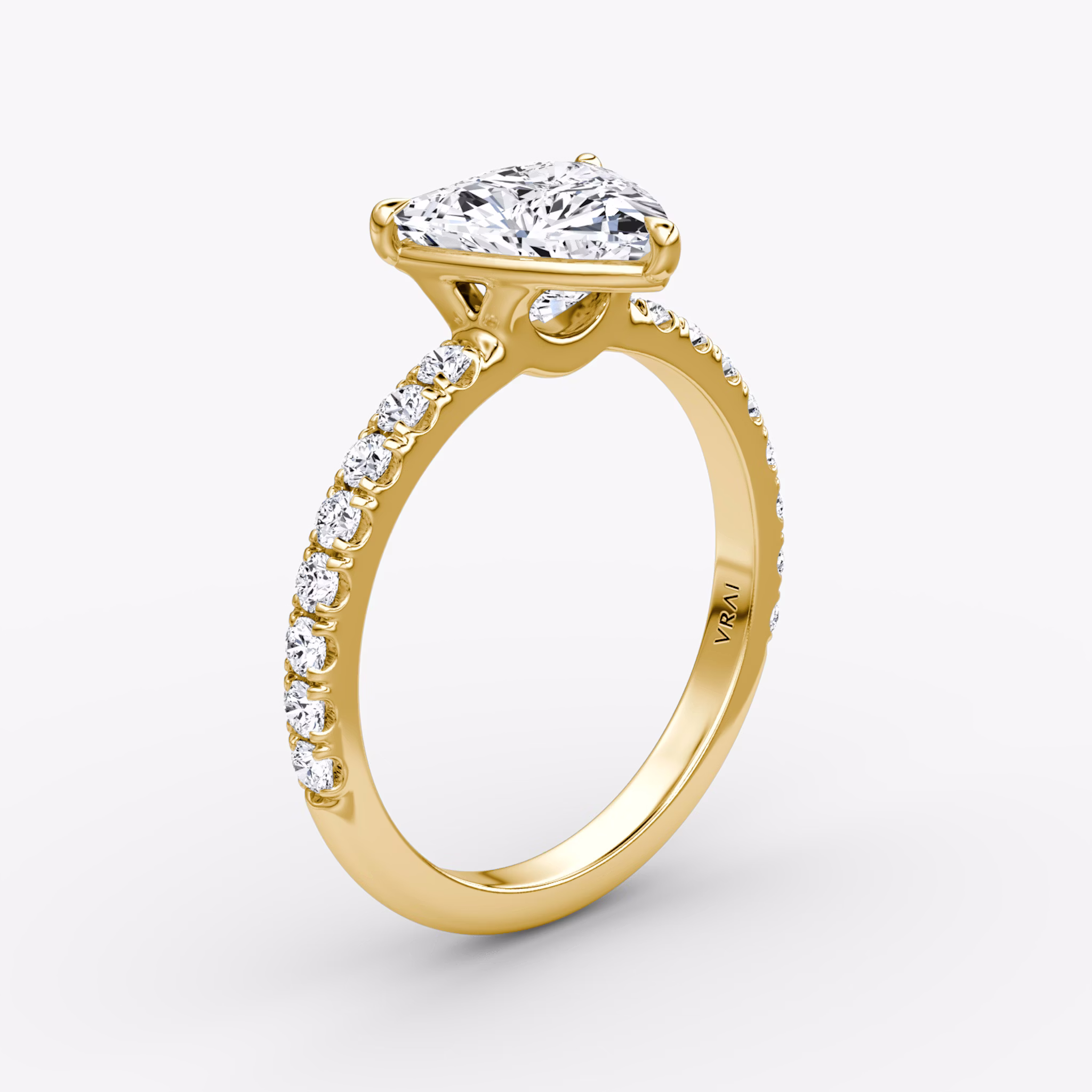 The Signature | Trillion | 18k | Yellow Gold | bandAccent: Pavé | bandWidth: large | hiddenHalo: no | diamondOrientation: vertical | caratWeight: other