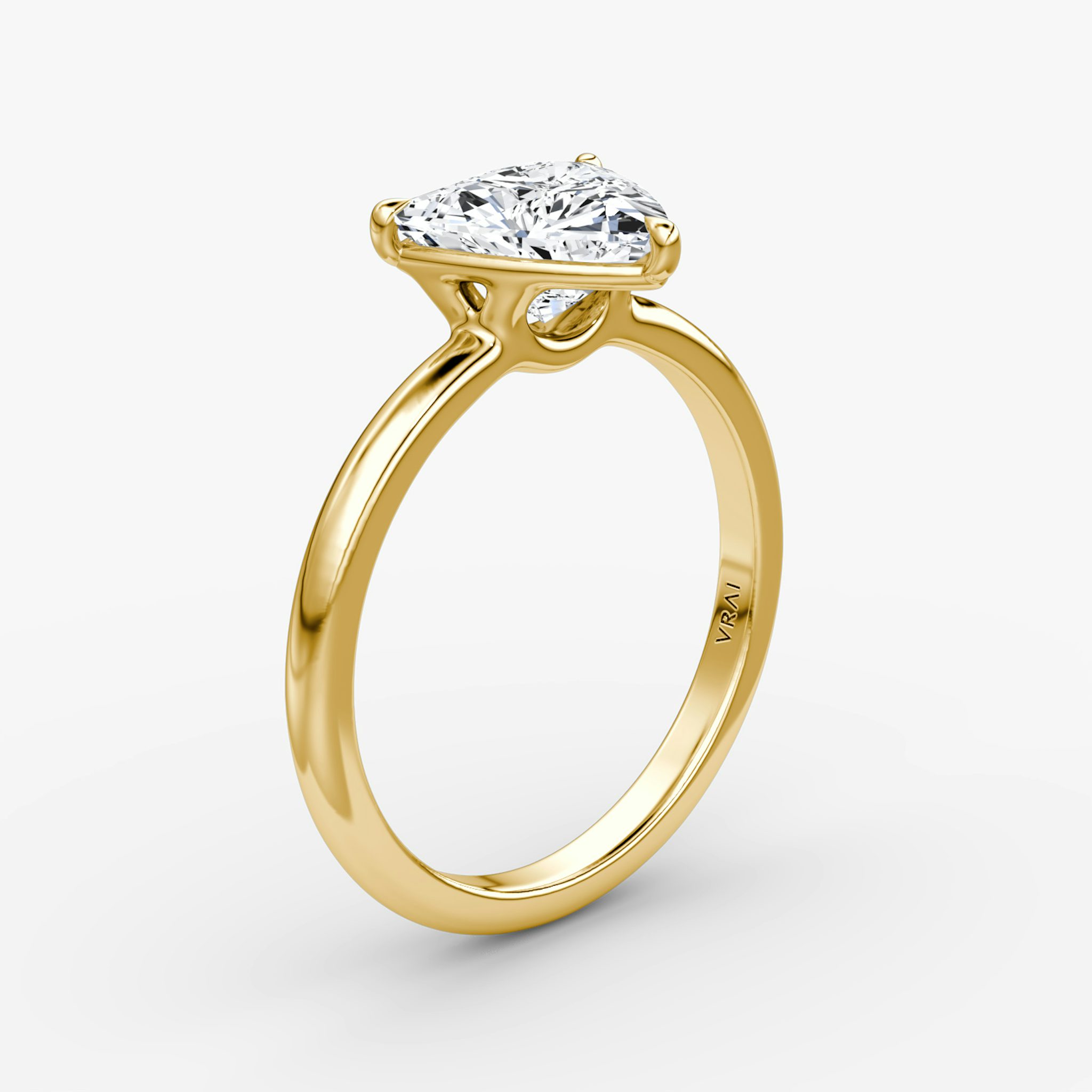 The Signature | Trillion | 18k | Yellow Gold | bandAccent: Plain | bandWidth: large | hiddenHalo: no | diamondOrientation: vertical | caratWeight: other