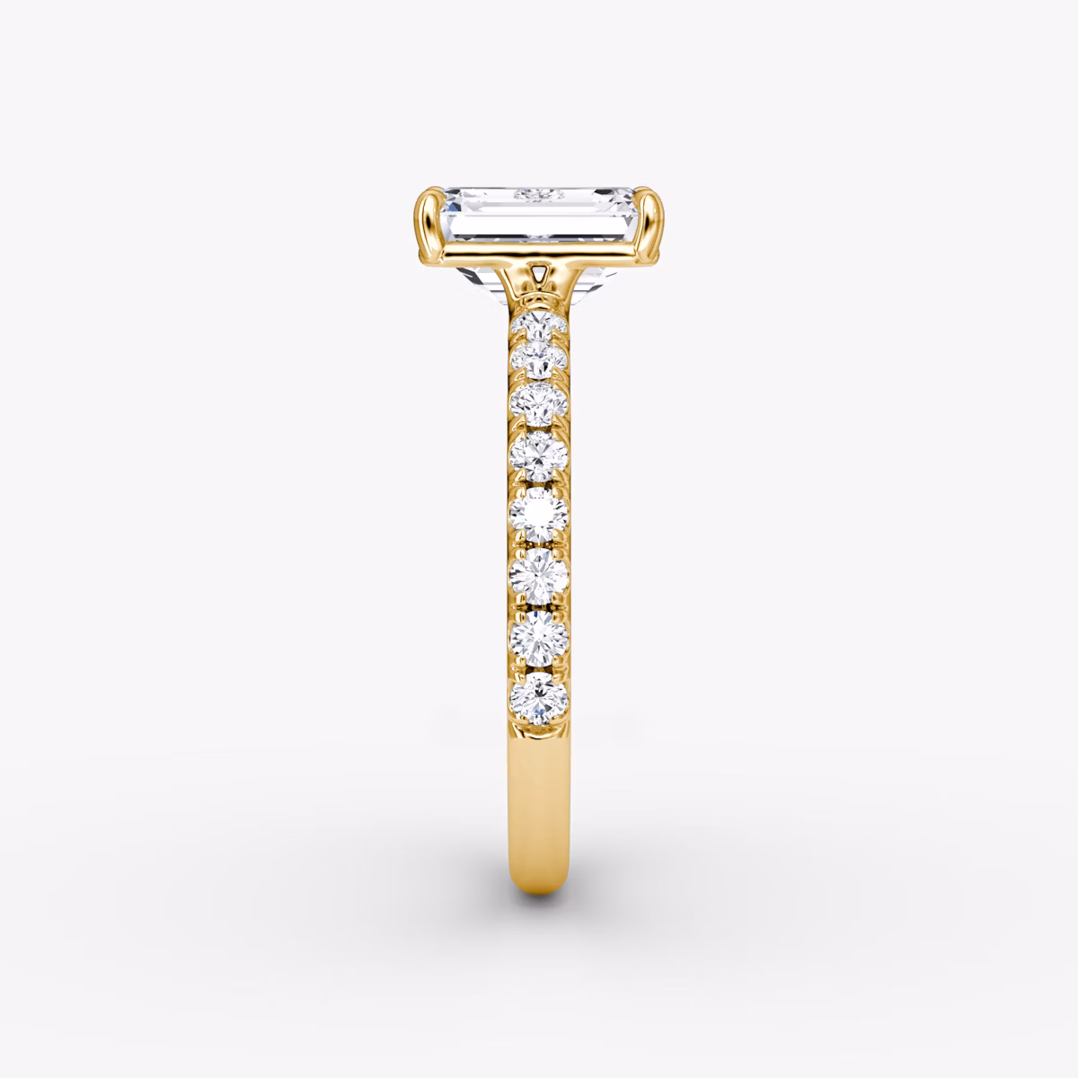 The Signature | Emerald | 18k | Yellow Gold | bandAccent: Pavé | bandWidth: large | hiddenHalo: no | diamondOrientation: vertical | caratWeight: other