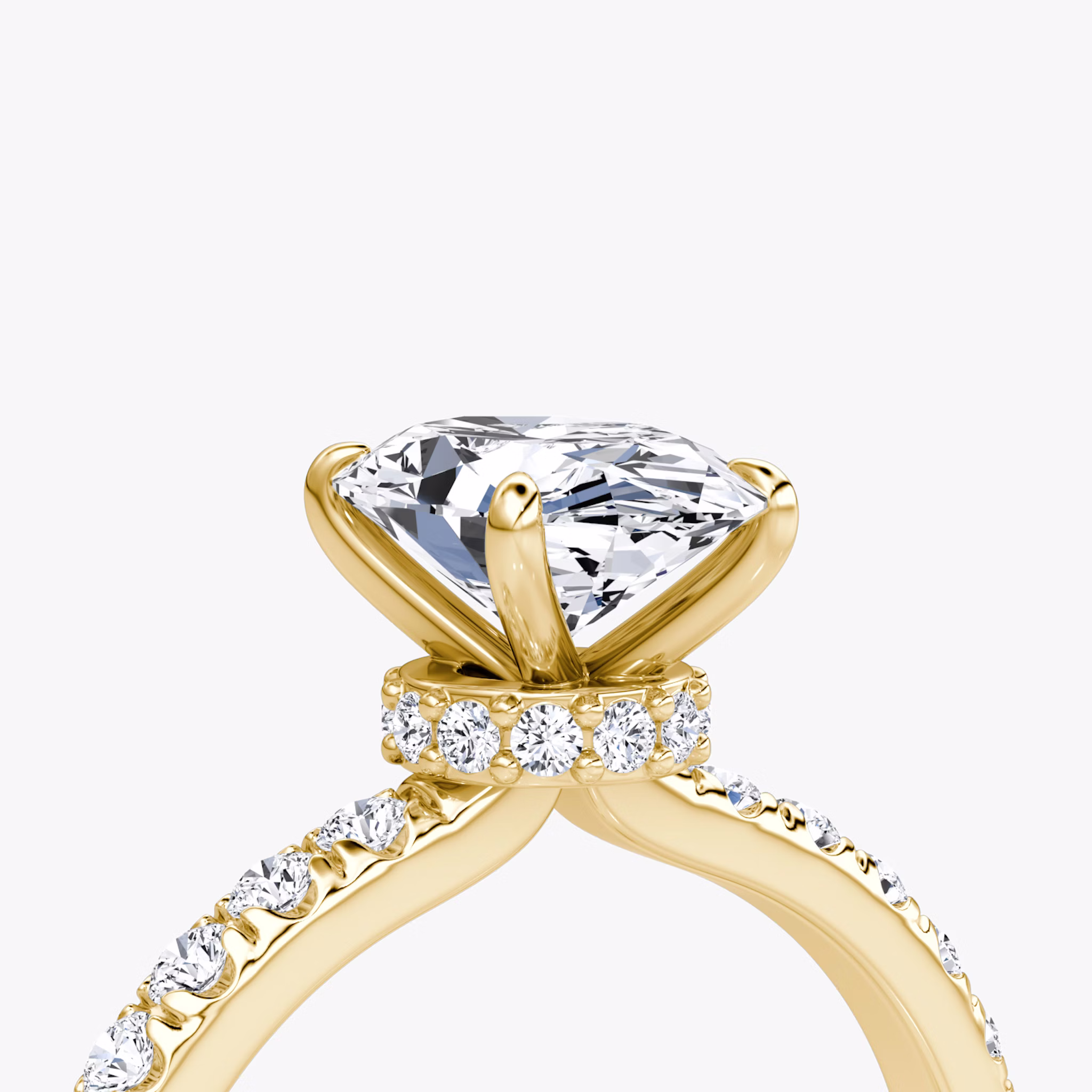 The Veiled Halo | Oval | 18k | Yellow Gold | bandAccent: Pavé | diamondOrientation: vertical | caratWeight: other