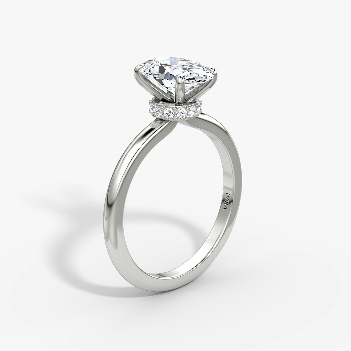 The Veiled Halo | Oval | 18k | White Gold | bandAccent: Plain | diamondOrientation: vertical | caratWeight: other