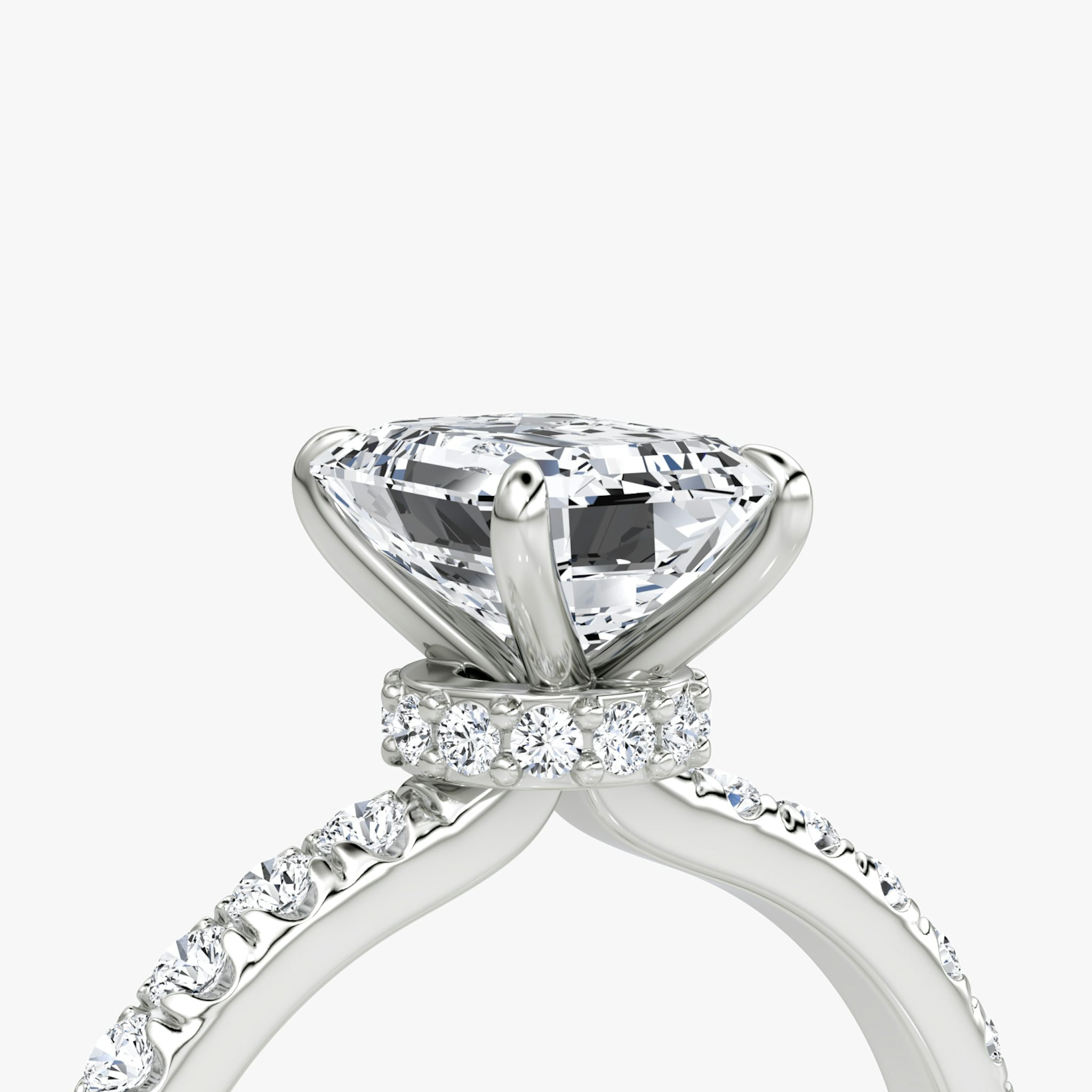The Veiled Halo | Emerald | 18k | White Gold | bandAccent: Pavé | diamondOrientation: vertical | caratWeight: other
