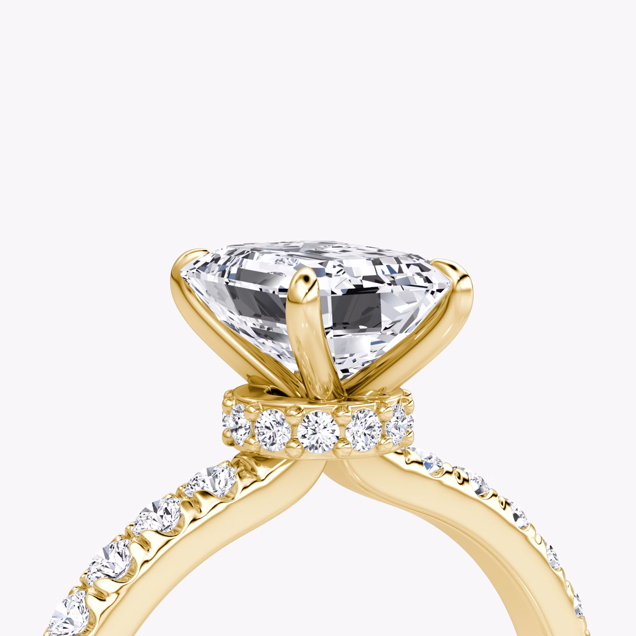The Veiled Halo | Emerald | 18k | Yellow Gold | bandAccent: Pavé | diamondOrientation: vertical | caratWeight: other