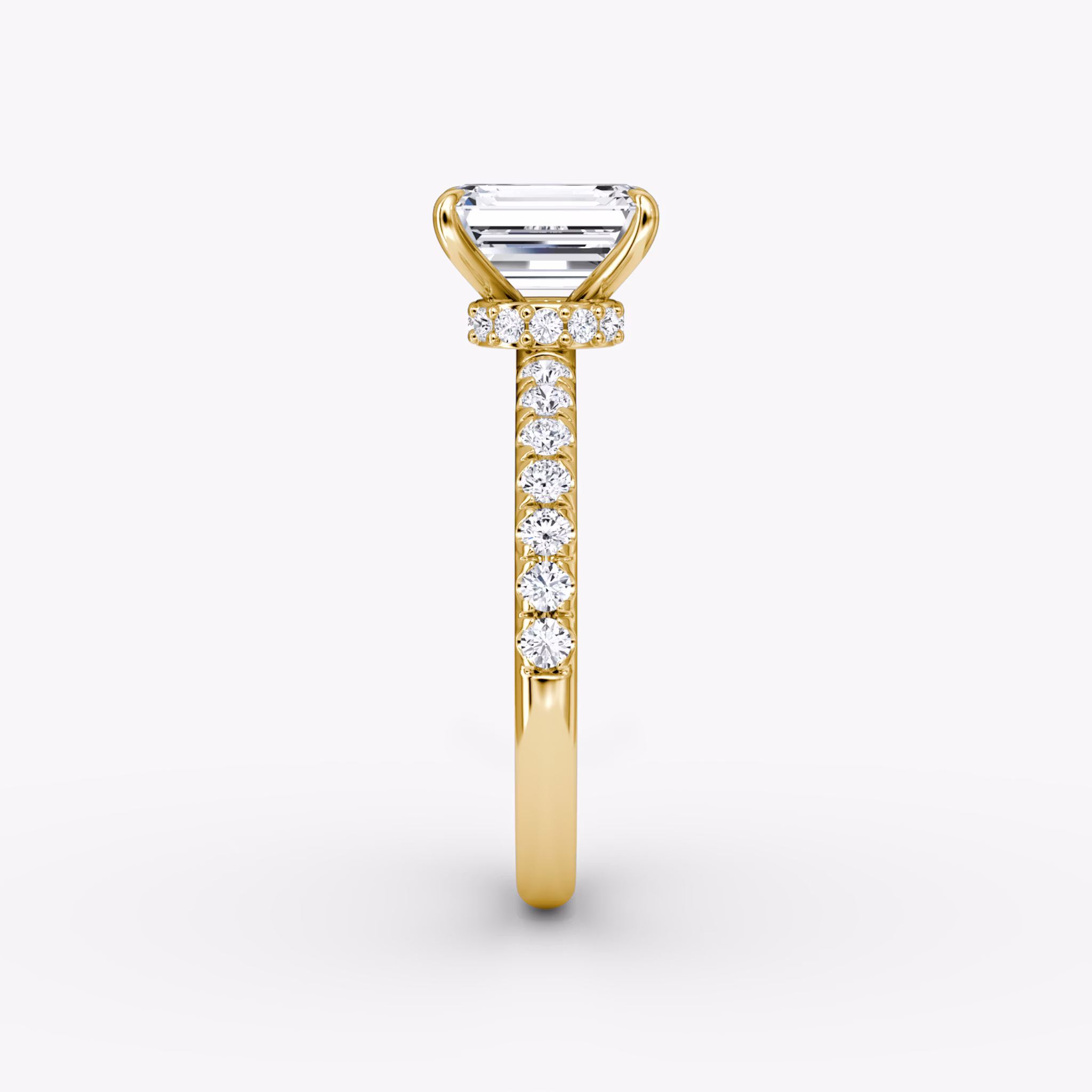 The Veiled Halo | Emerald | 18k | Yellow Gold | bandAccent: Pavé | diamondOrientation: vertical | caratWeight: other