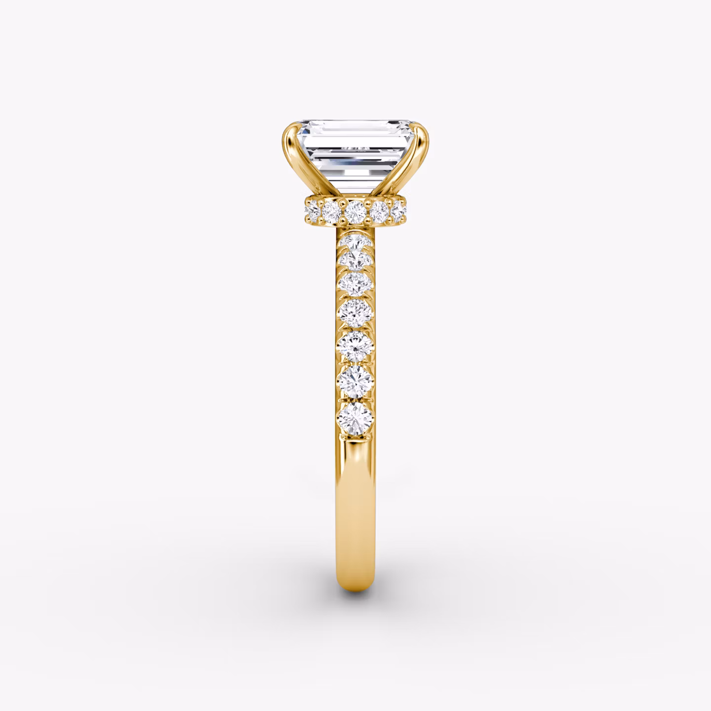 The Veiled Halo | Emerald | 18k | Yellow Gold | bandAccent: Pavé | diamondOrientation: vertical | caratWeight: other