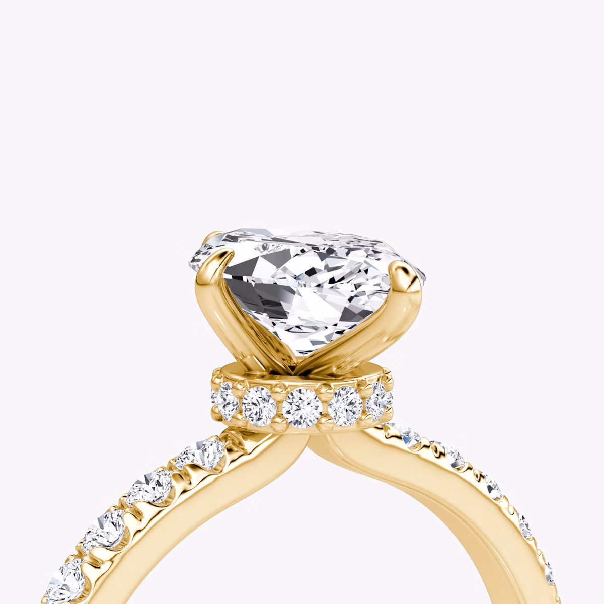 The Veiled Halo | Marquise | 18k | Yellow Gold | bandAccent: Pavé | diamondOrientation: vertical | caratWeight: other