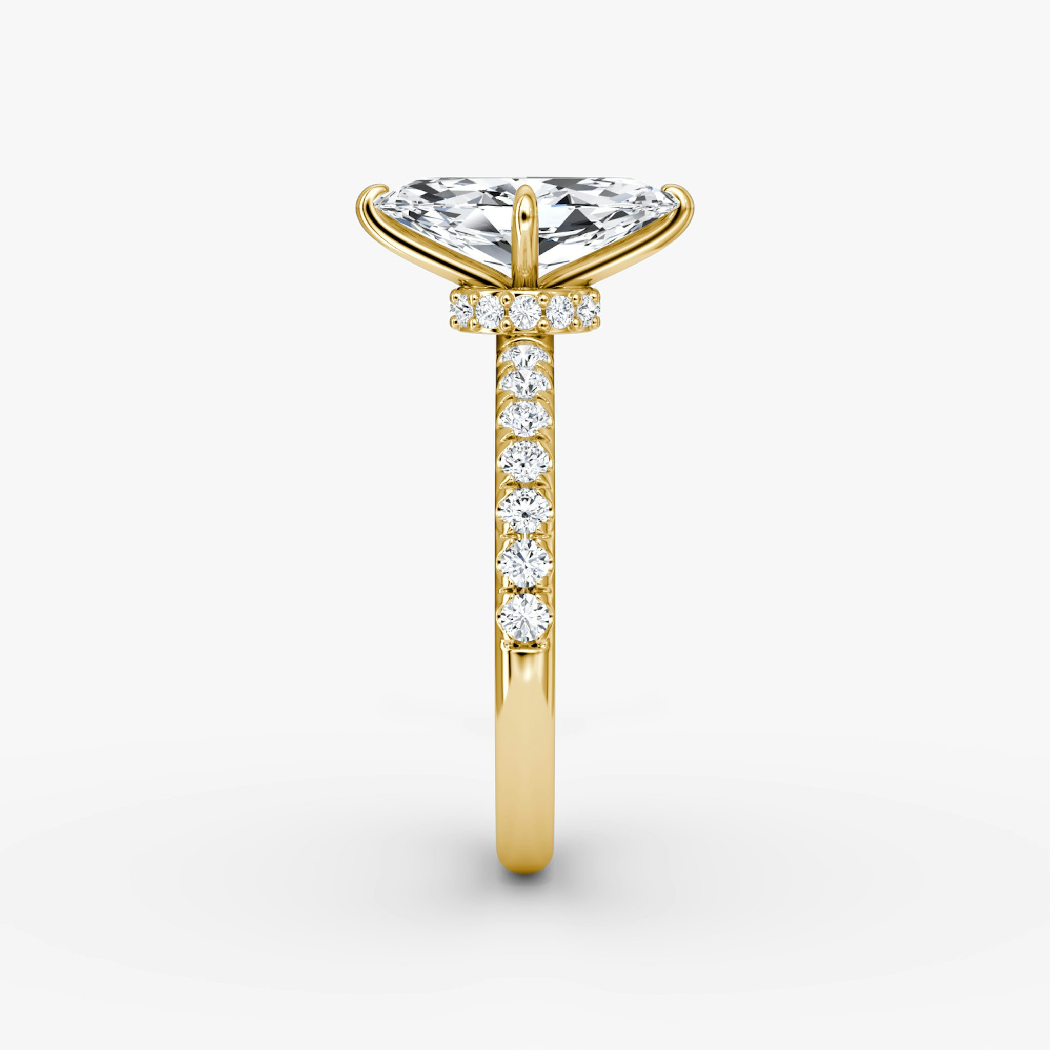 The Veiled Halo | Marquise | 18k | Yellow Gold | bandAccent: Pavé | diamondOrientation: vertical | caratWeight: other