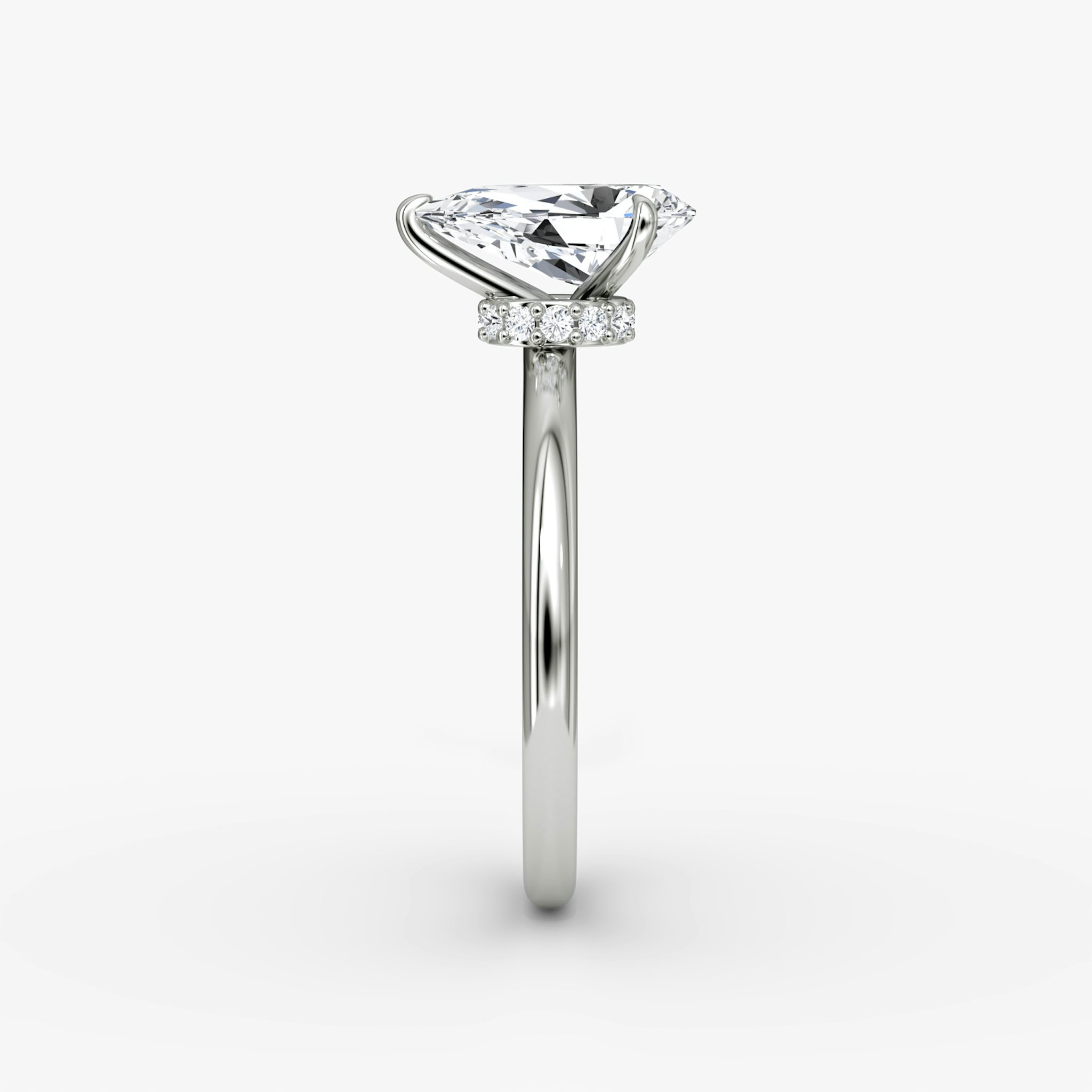 The Veiled Halo | Pear | 18k | White Gold | bandAccent: Plain | diamondOrientation: vertical | caratWeight: other