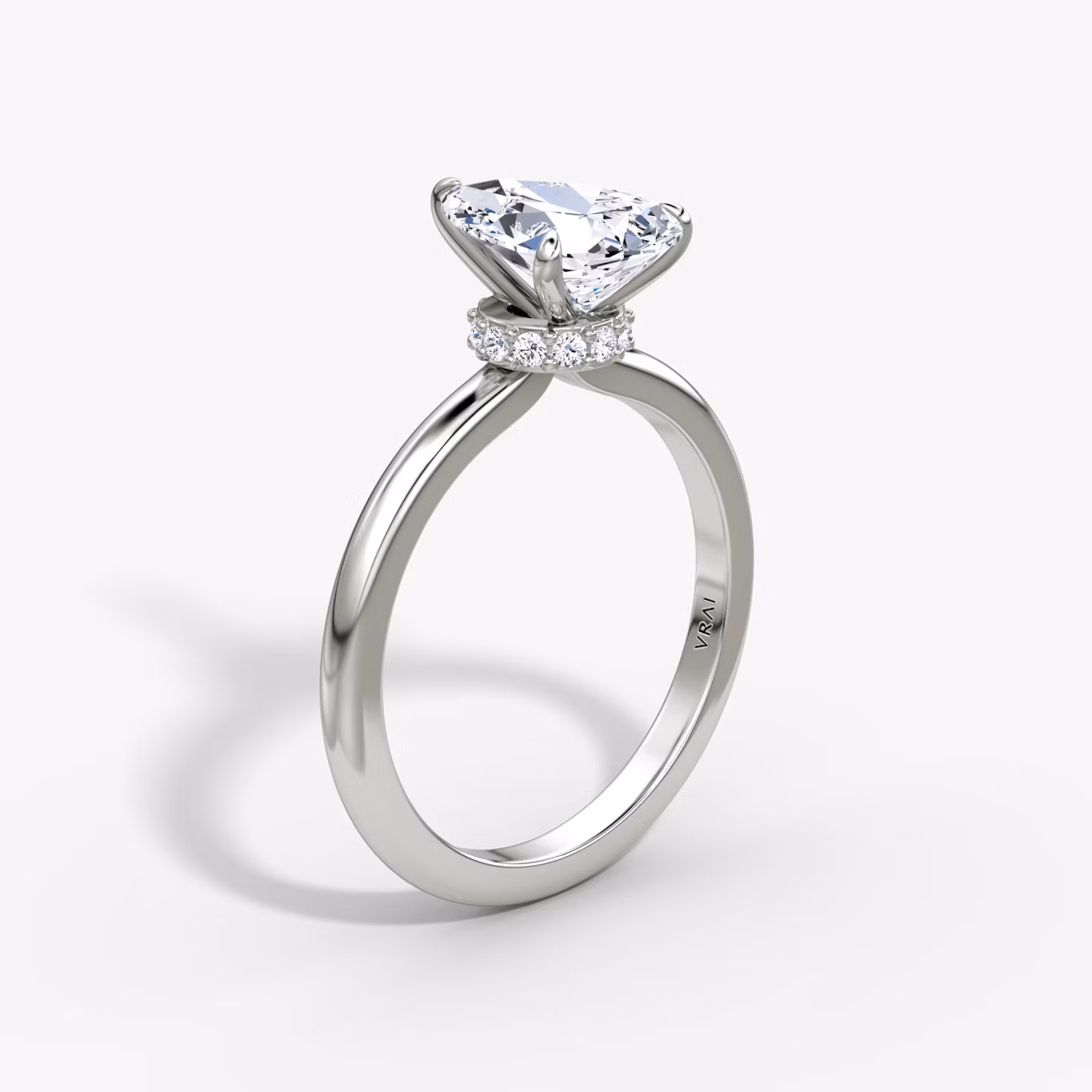 The Veiled Halo Pear | Platinum