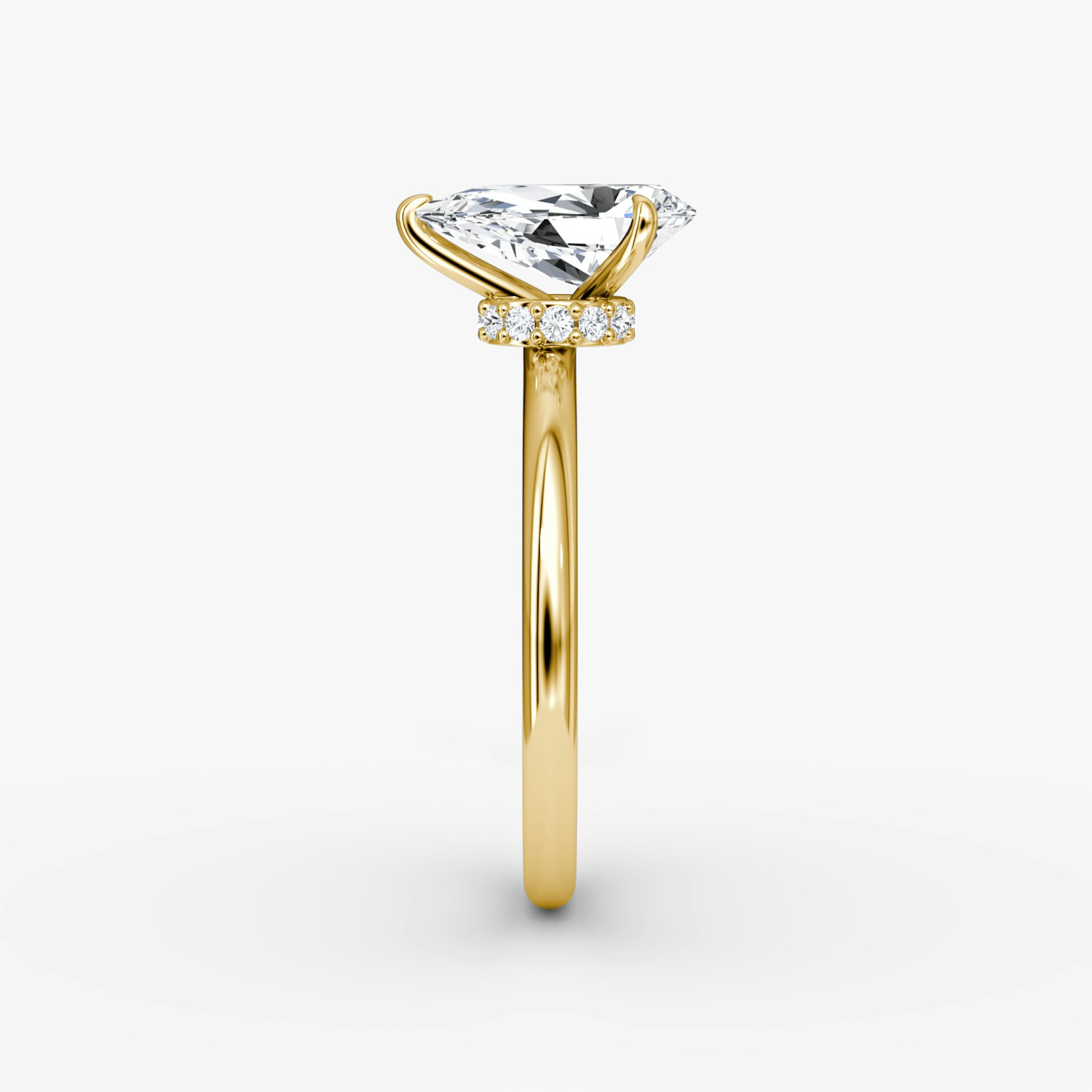 The Veiled Halo | Pear | 18k | Yellow Gold | bandAccent: Plain | diamondOrientation: vertical | caratWeight: other