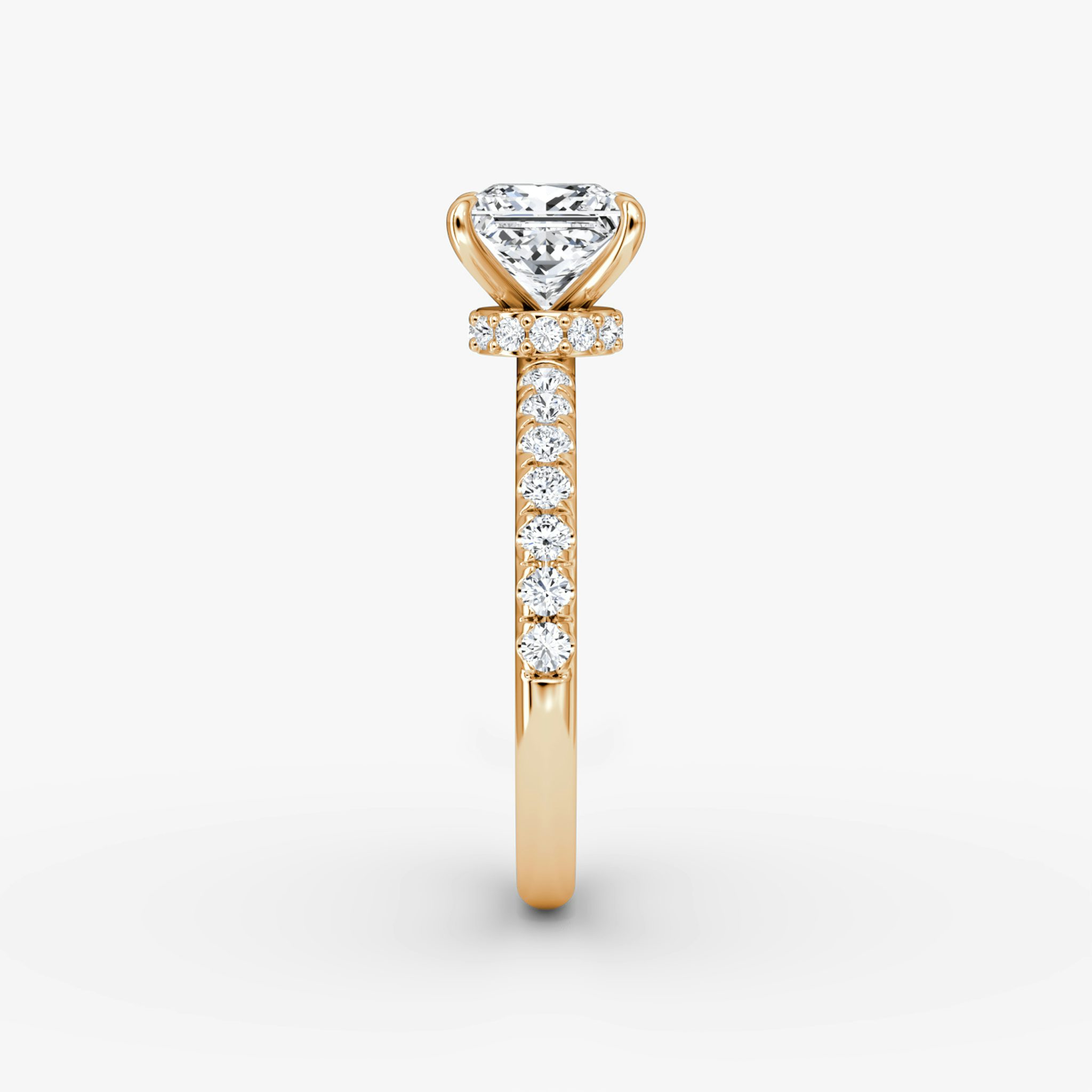 Veiled Halo | Princess | 14k | Roségold | bandAccent: Mit Pavé-Besatz | diamondOrientation: vertical | caratWeight: other