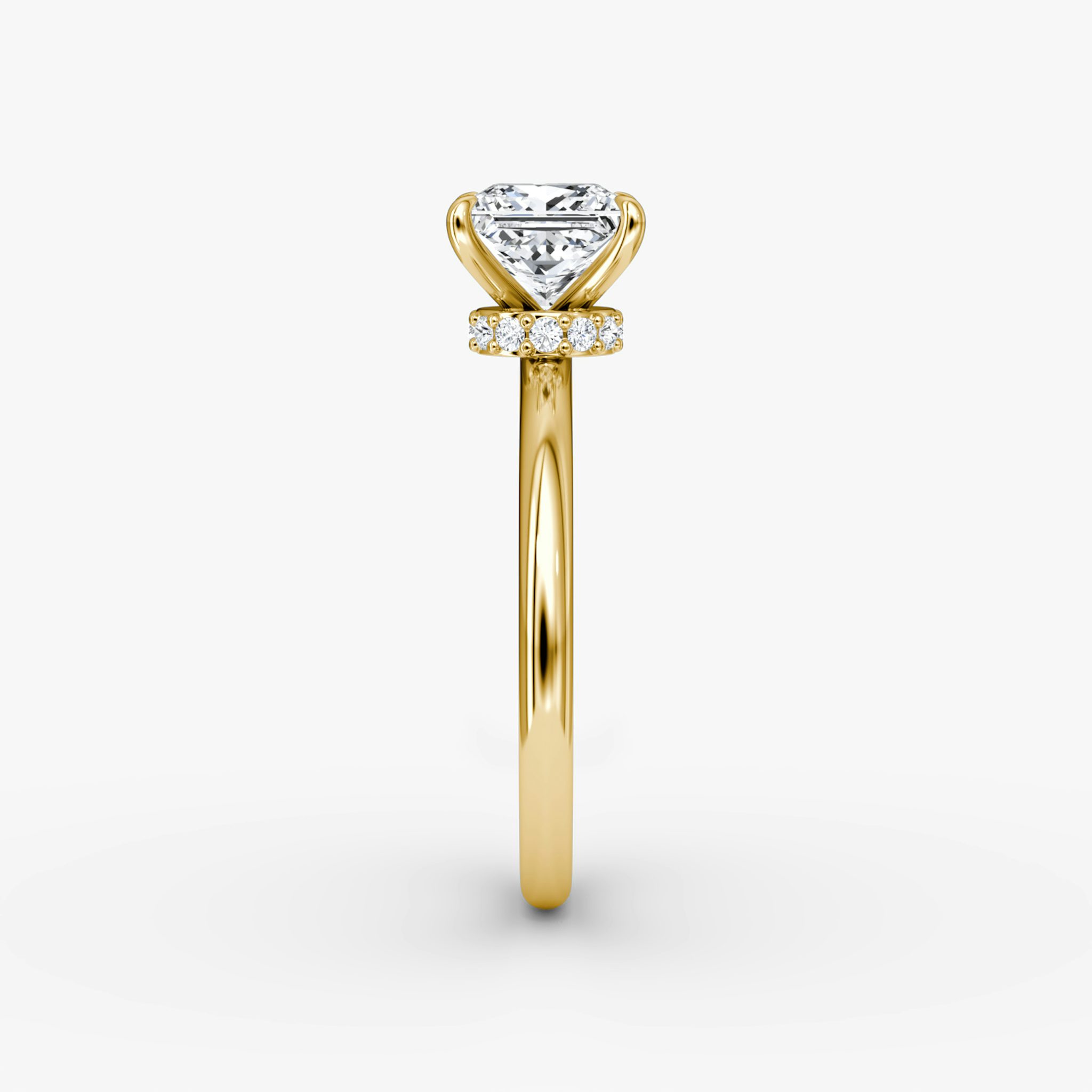 The Veiled Halo | Princess | 18k | Yellow Gold | bandAccent: Plain | diamondOrientation: vertical | caratWeight: other