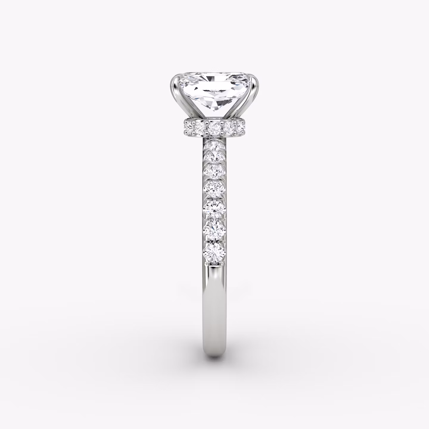 Veiled Halo | Radiant | 18k | Weißgold | bandAccent: Mit Pavé-Besatz | diamondOrientation: vertical | caratWeight: other