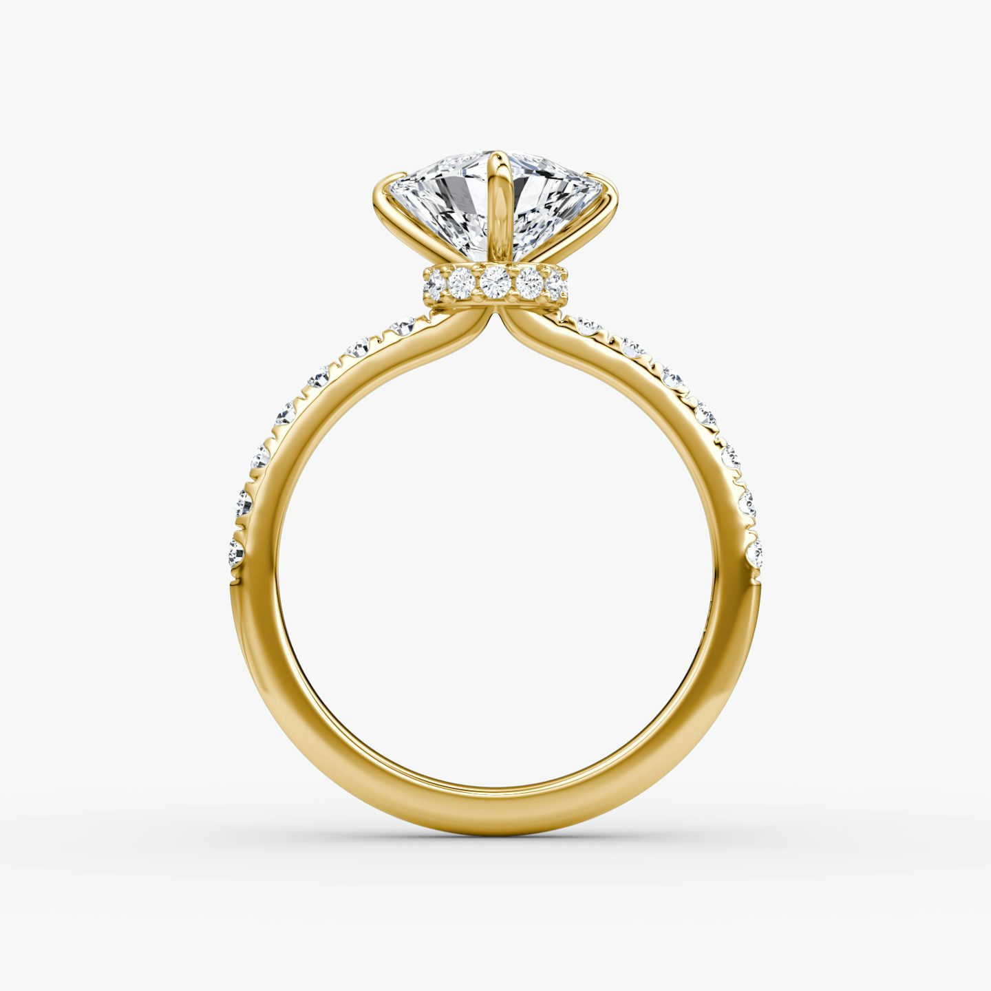 Anillo de compromiso Veiled Halo | Trillón | 18k | Oro amarillo | bandAccent: Pavé | diamondOrientation: vertical | caratWeight: other