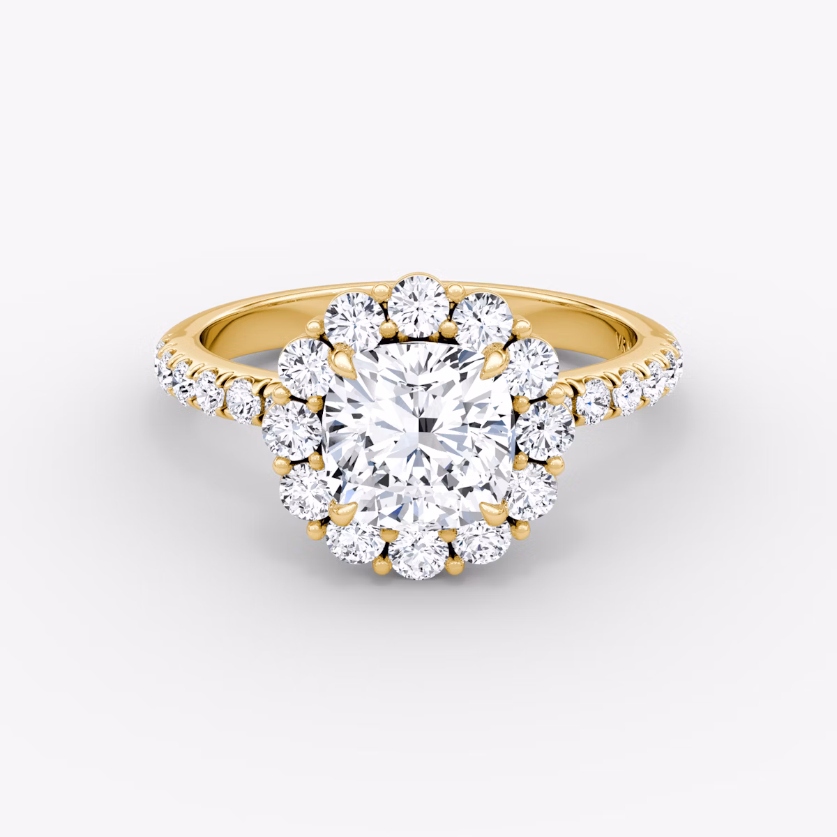 Signature Floral Halo | Cushion | 18k | Gelbgold | bandAccent: Mit Pavé-Besatz | diamondOrientation: vertical | caratWeight: other