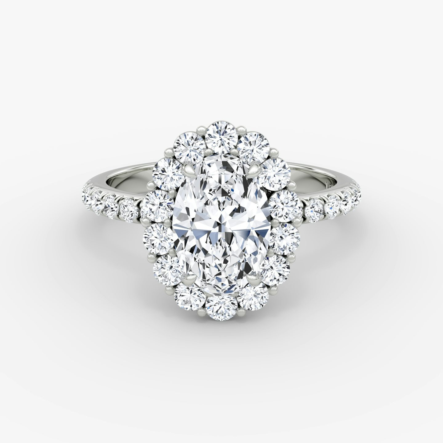 Anillo de compromiso Signature Floral Halo | Oval | 18k | Oro blanco | bandAccent: Pavé | diamondOrientation: vertical | caratWeight: other