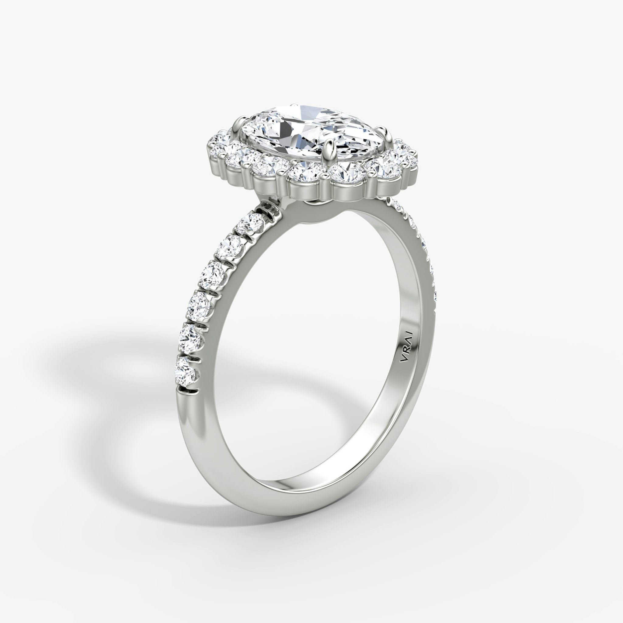 The Signature Floral Halo | Oval | 18k | White Gold | bandAccent: Pavé | diamondOrientation: vertical | caratWeight: other