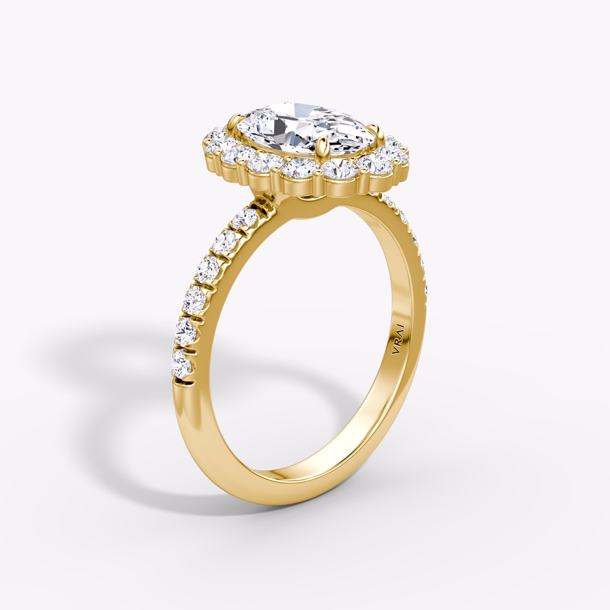 The Signature Floral Halo | Oval | 18k | Yellow Gold | bandAccent: Pavé | diamondOrientation: vertical | caratWeight: other