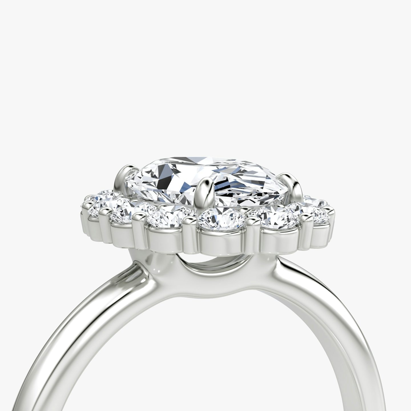 The Signature Floral Halo | Oval | 18k | White Gold | bandAccent: Plain | diamondOrientation: vertical | caratWeight: other