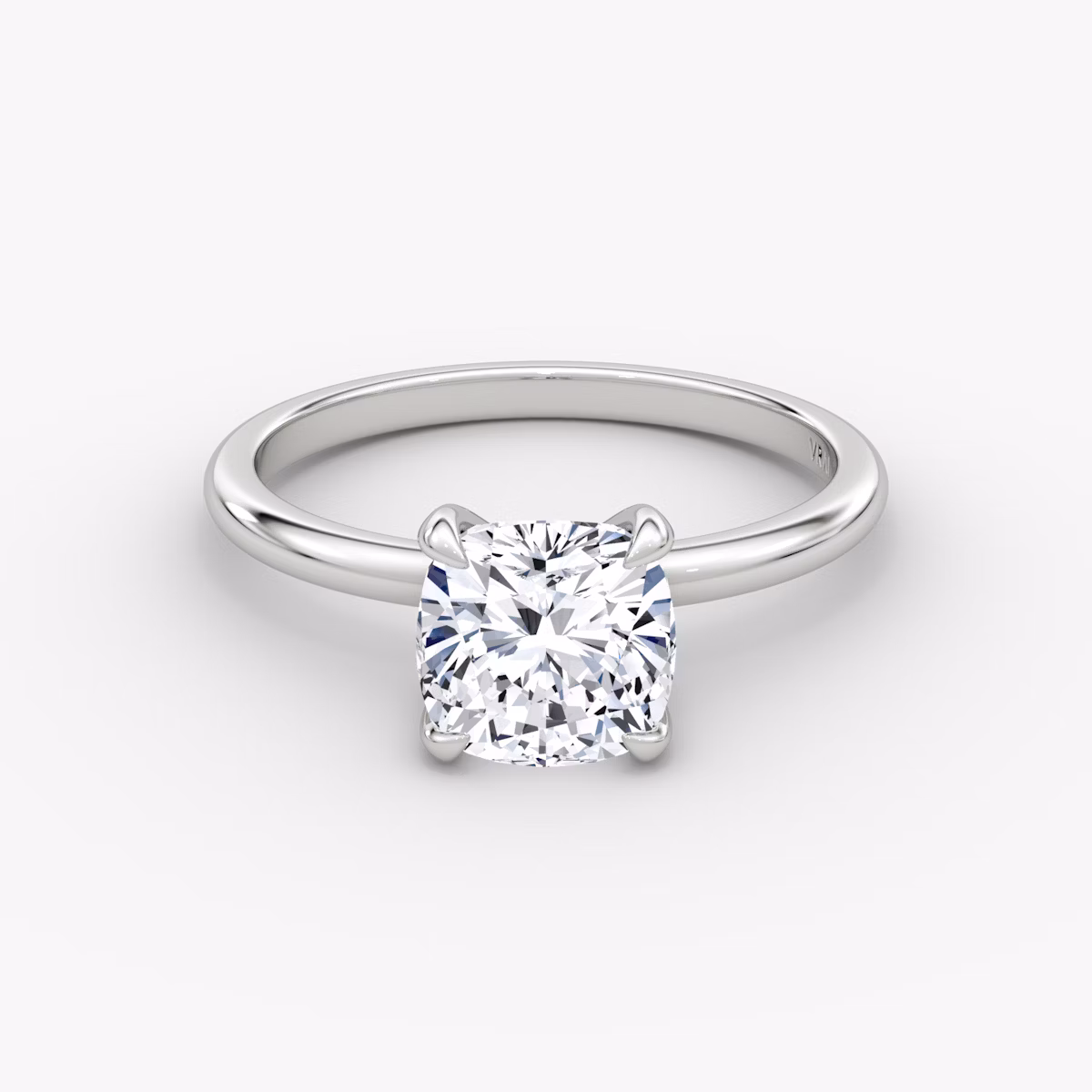 Classic | Cushion | 18k | Weißgold | bandAccent: Ohne Pavé-Besatz | bandWidth: standard | diamondOrientation: vertical | caratWeight: other