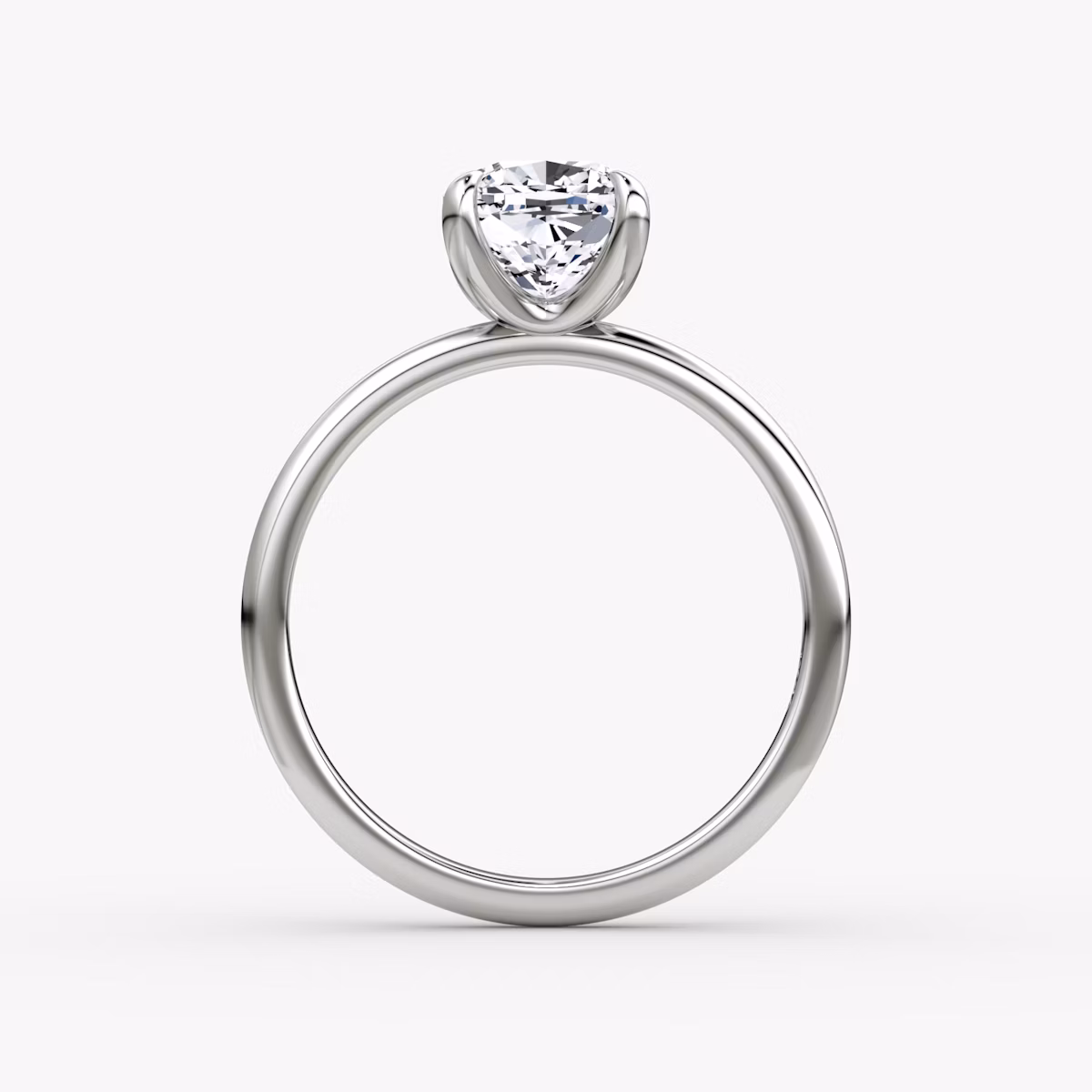 Classic | Cushion | 18k | Weißgold | bandAccent: Ohne Pavé-Besatz | bandWidth: standard | diamondOrientation: vertical | caratWeight: other