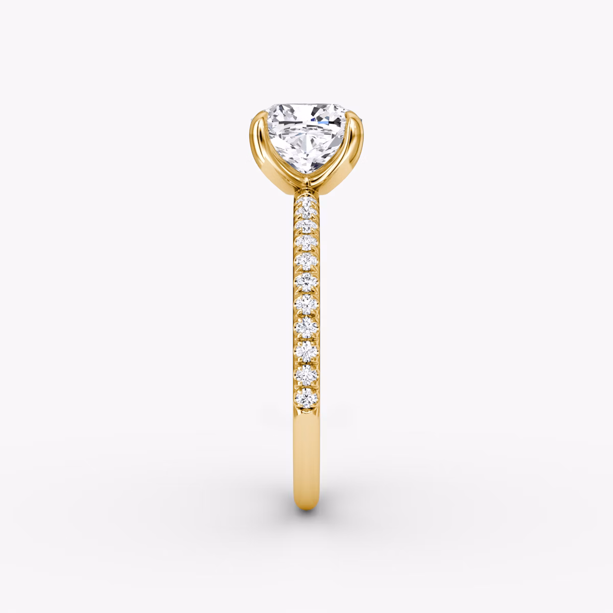Classic | Cushion | 18k | Gelbgold | bandAccent: Mit Pavé-Besatz | bandWidth: standard | diamondOrientation: vertical | caratWeight: other