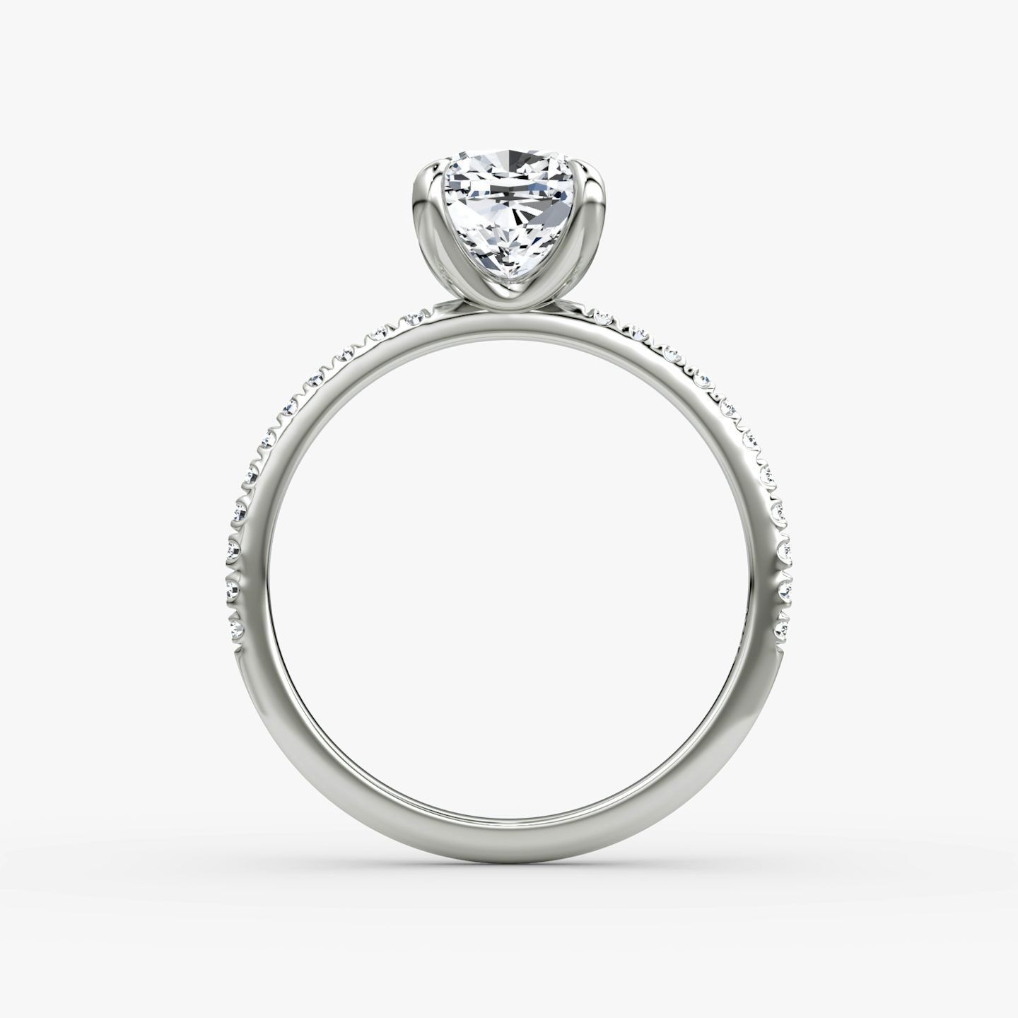 Anillo de compromiso Classic | Cojín | 18k | Oro blanco | bandAccent: Pavé | bandWidth: standard | diamondOrientation: vertical | caratWeight: other