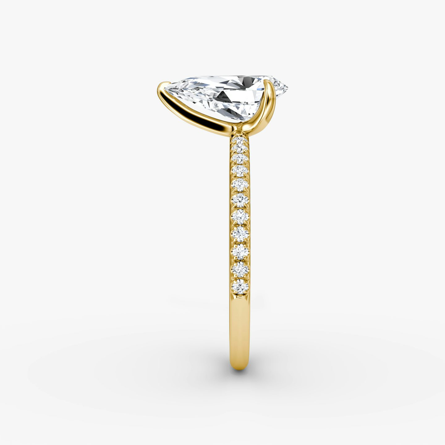 Classic | Tropfen | 18k | Gelbgold | bandAccent: Mit Pavé-Besatz | bandWidth: standard | diamondOrientation: vertical | caratWeight: other