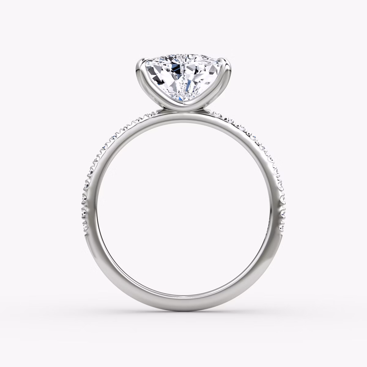 Classic | Trillant | 18k | Weißgold | bandAccent: Mit Pavé-Besatz | bandWidth: standard | diamondOrientation: vertical | caratWeight: other