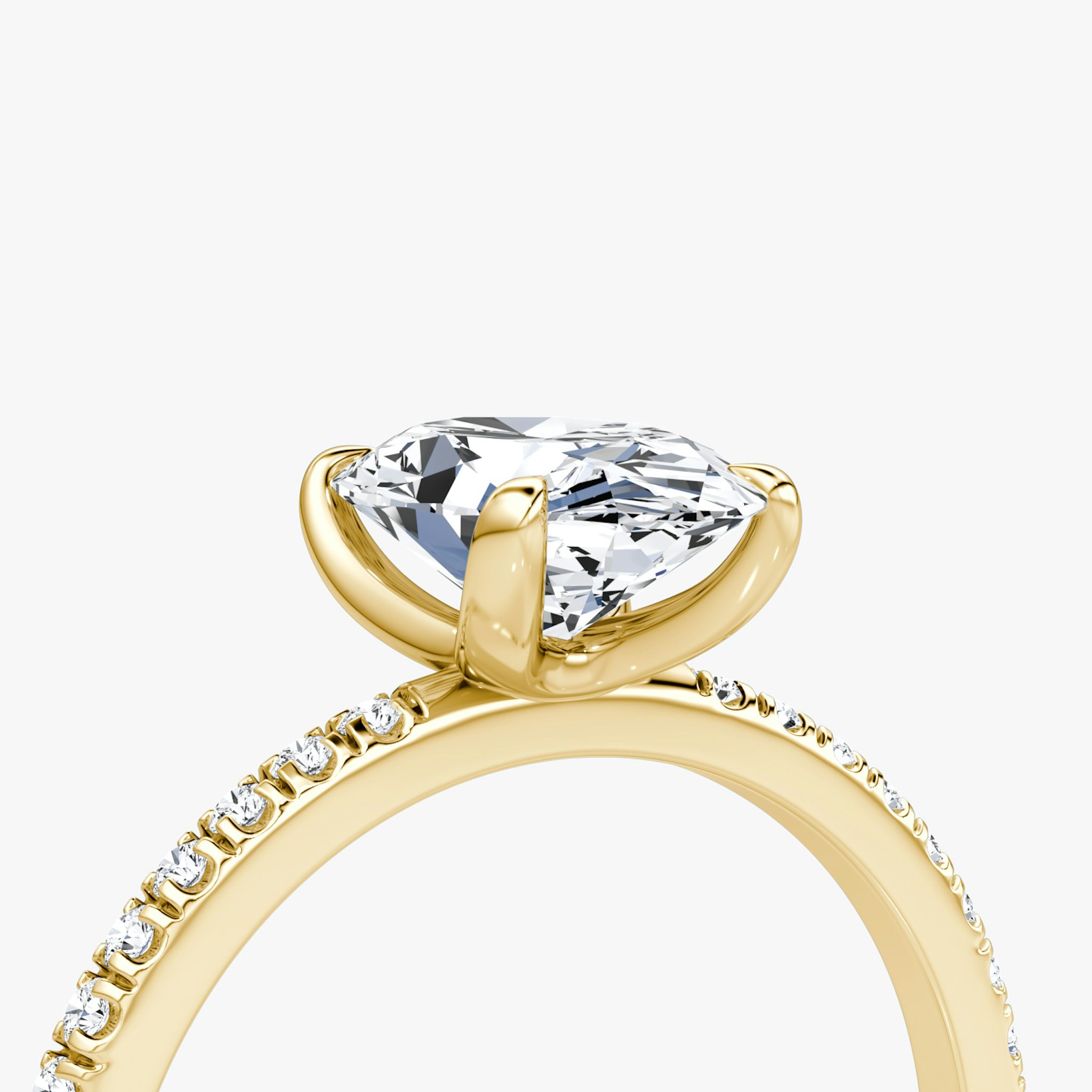 The Classic | Oval | 18k | Yellow Gold | bandAccent: Pavé | bandWidth: standard | diamondOrientation: vertical | caratWeight: other