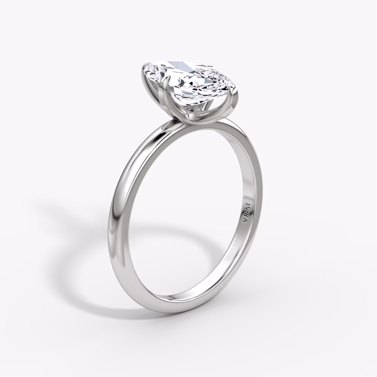 Classic | Marquise | Platin | bandAccent: Ohne Pavé-Besatz | bandWidth: large | diamondOrientation: vertical | caratWeight: other