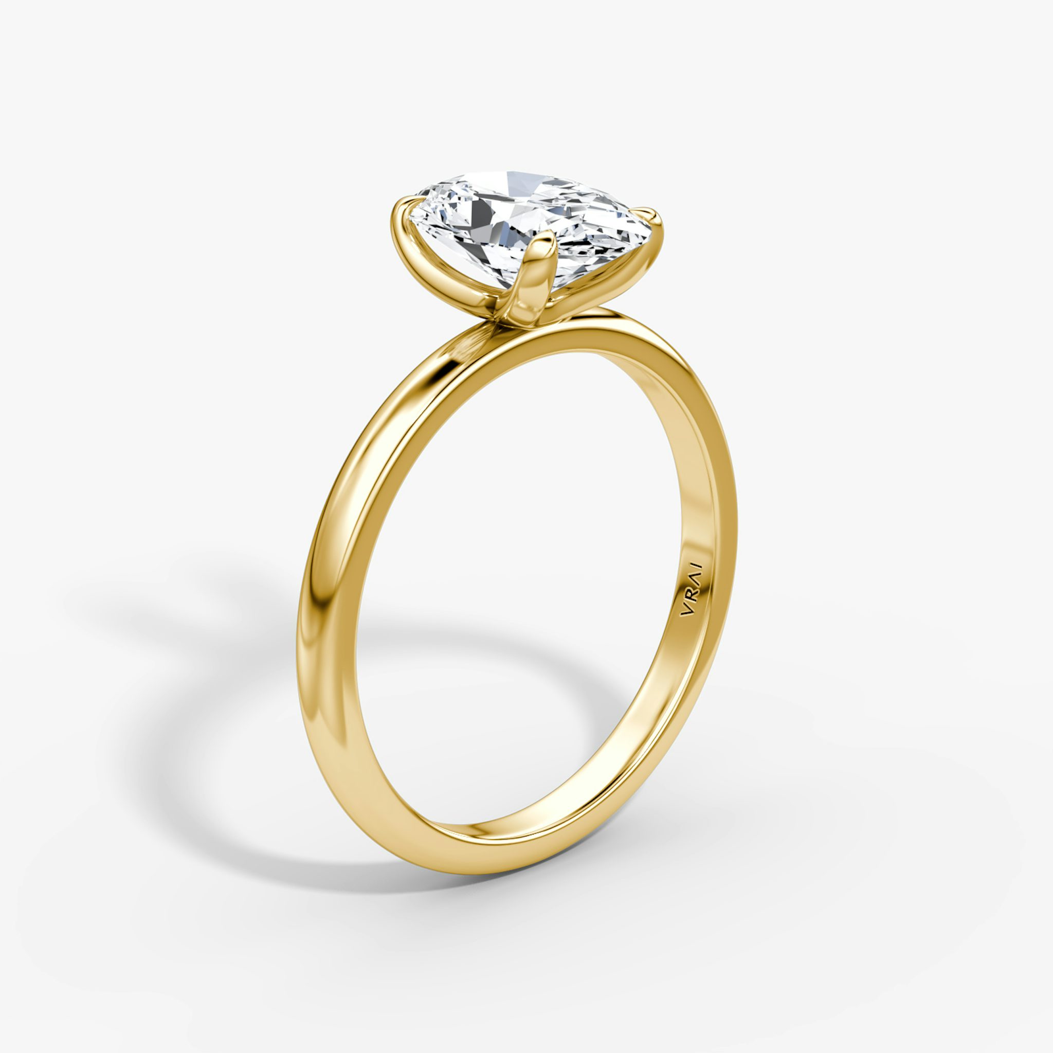 The Classic | Oval | 18k | Yellow Gold | bandAccent: Plain | bandWidth: large | diamondOrientation: vertical | caratWeight: other