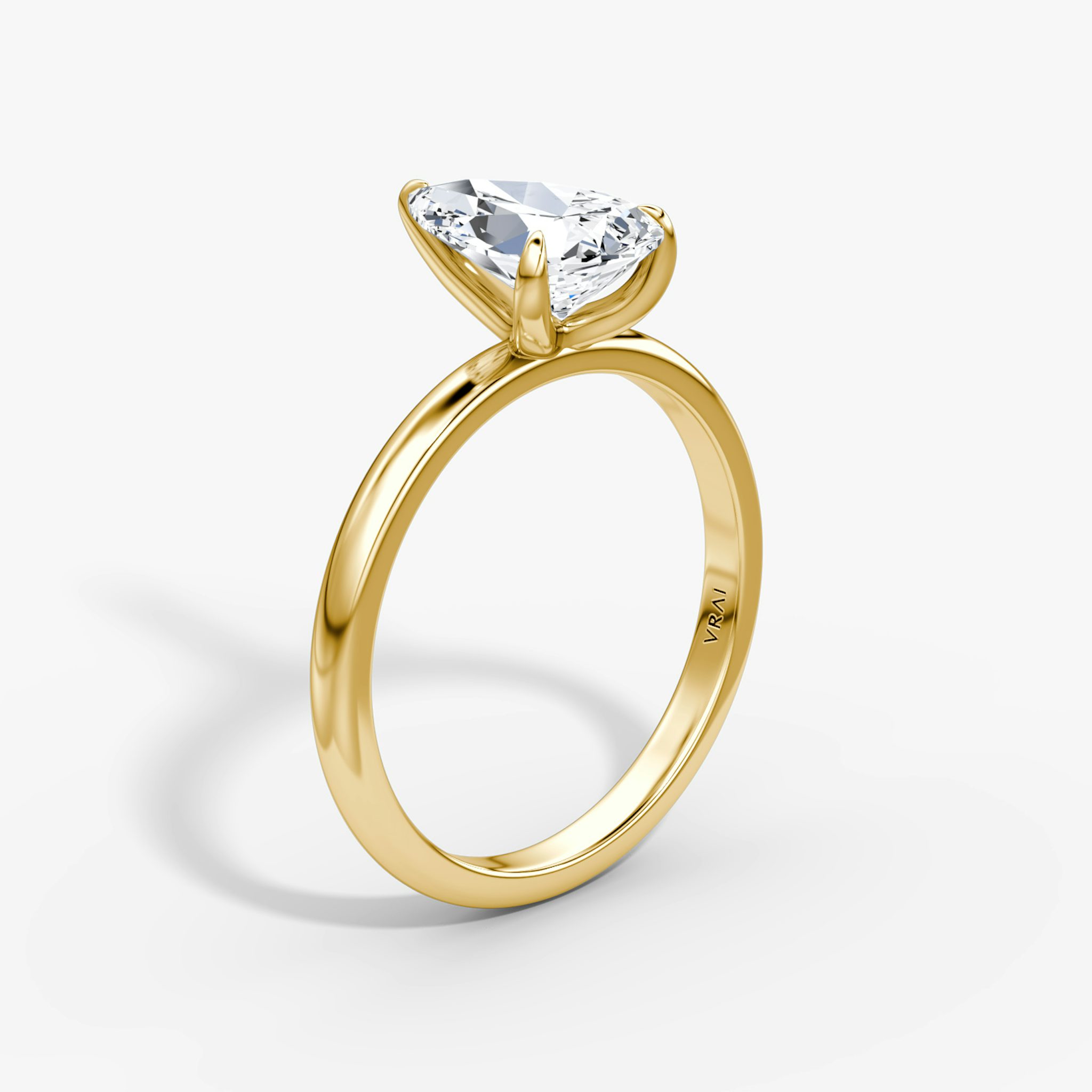 The Classic | Pear | 18k | Yellow Gold | bandAccent: Plain | bandWidth: large | diamondOrientation: vertical | caratWeight: other